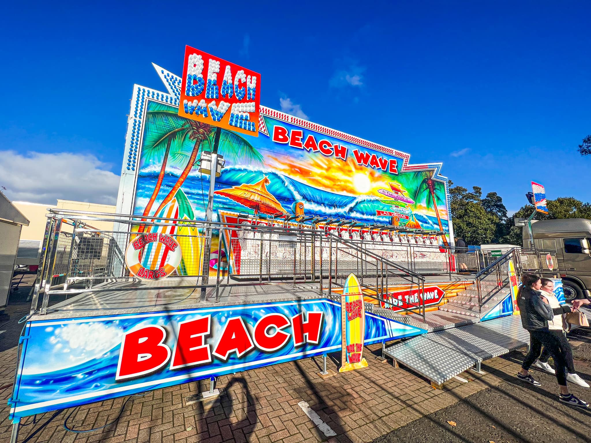 Photos from the annual Perth October... - Scotland funfairs