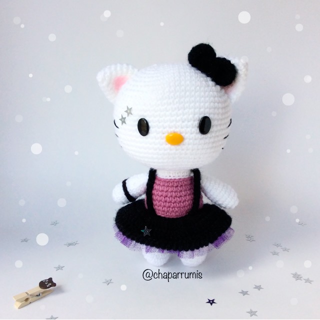 Chaparrumis - Hello Kitty Rockera!😎⁣⁣ ⁣⁣ Resulta que esta...