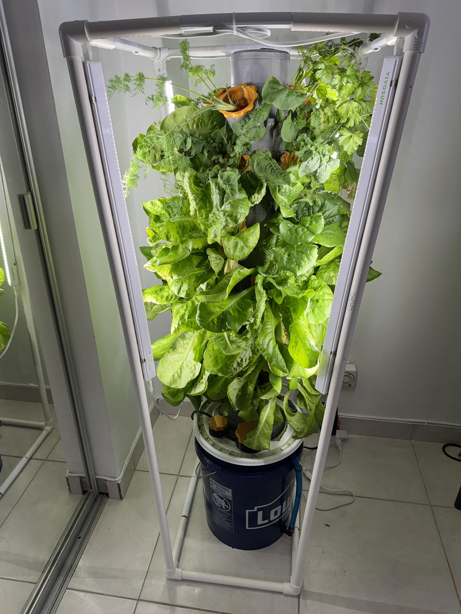 Built this hydroponics tower 3d design Large scale of outside later display picture 1