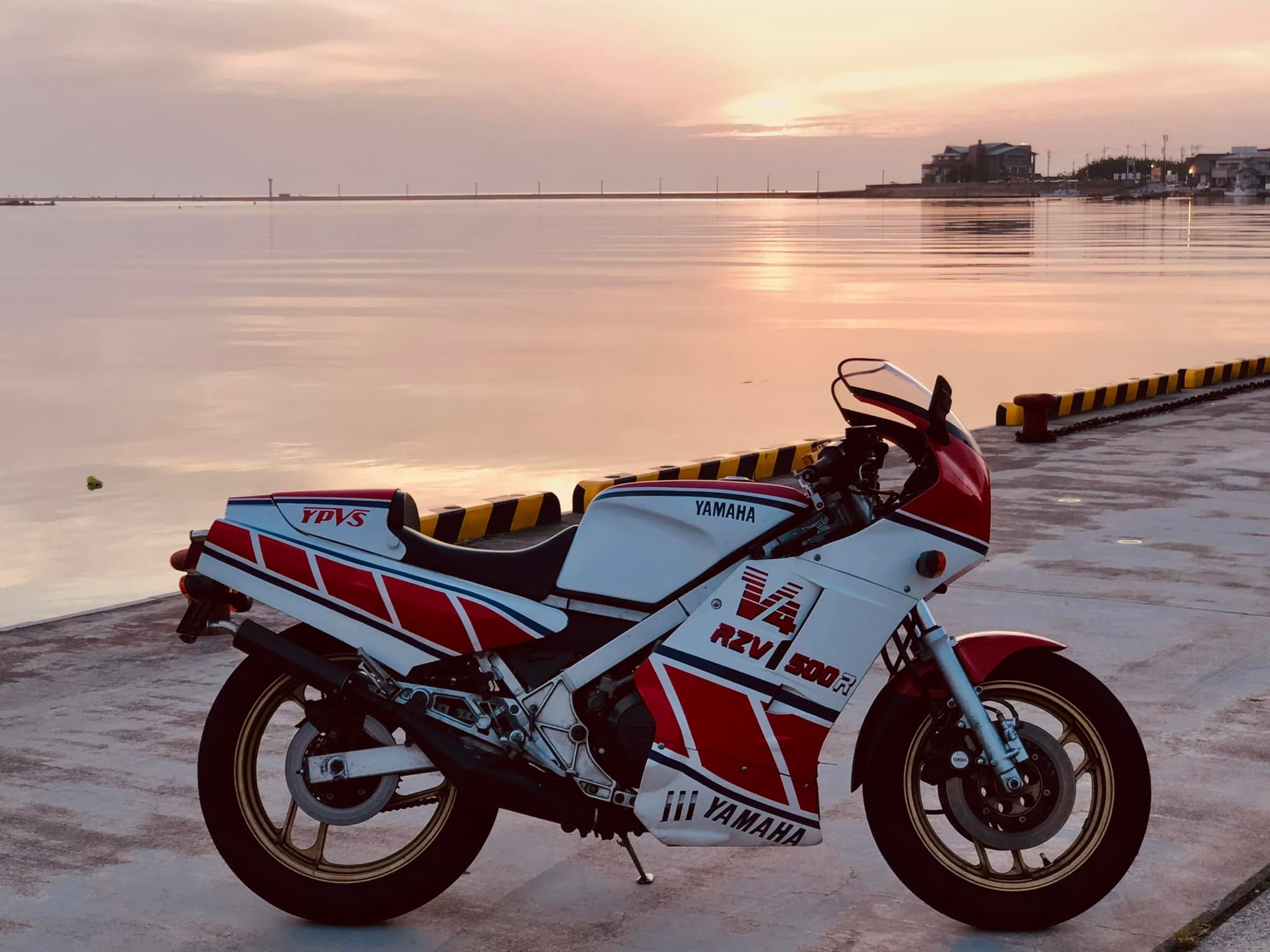 ZX-9R called Yumetama in Japan