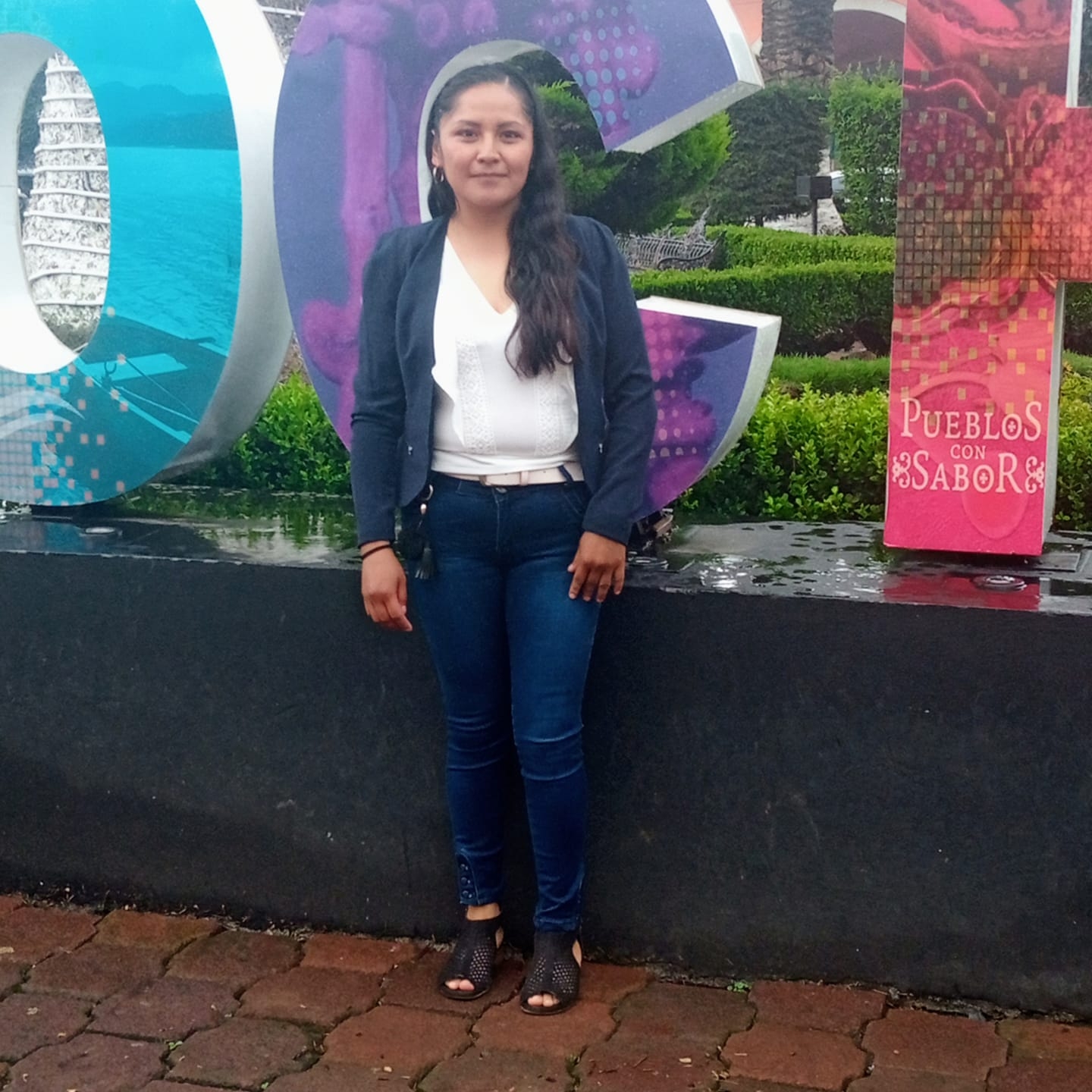Laura Velazquez
