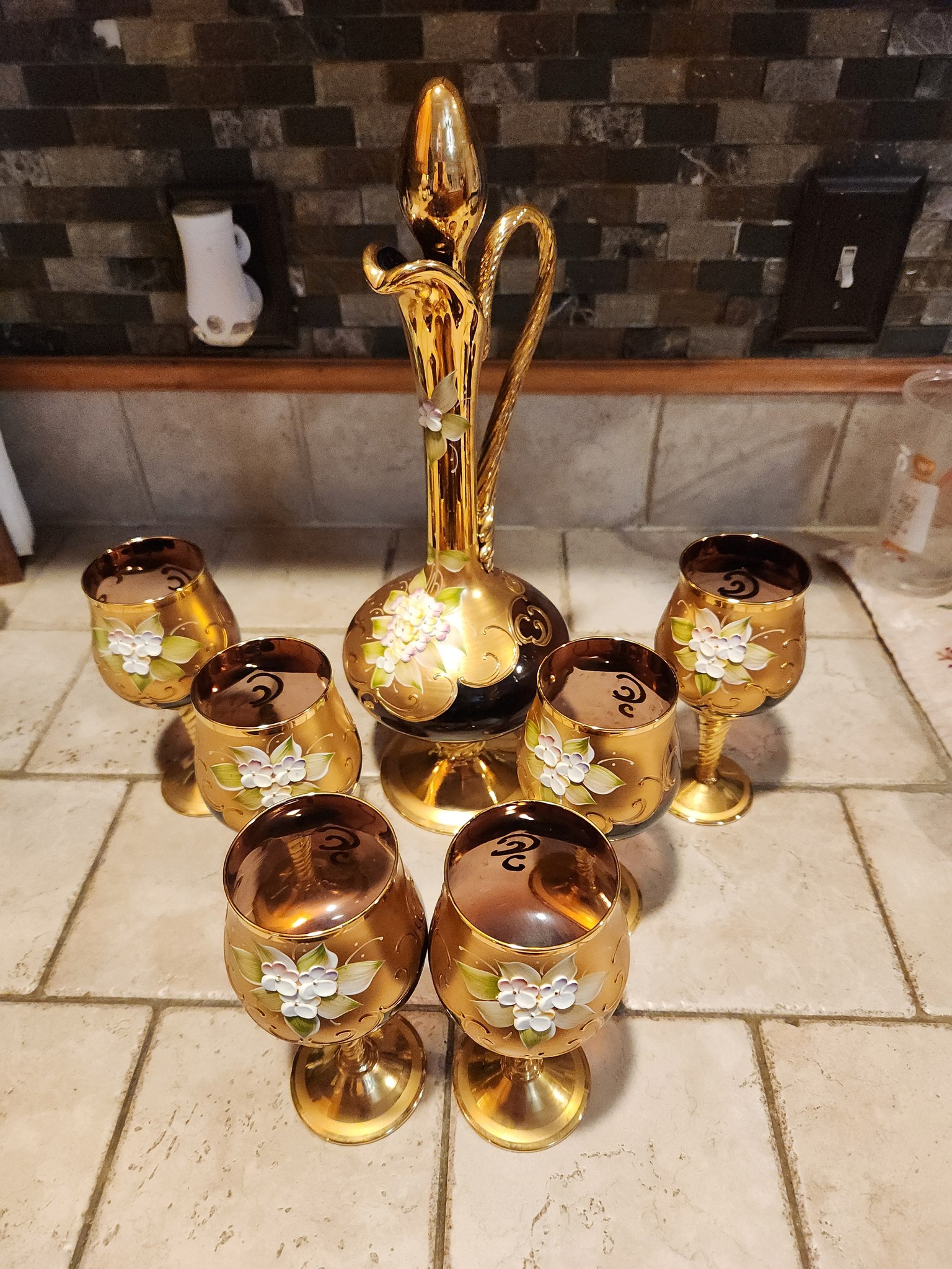 Hand-blown Tre Fuochi glass collection with 24k gold