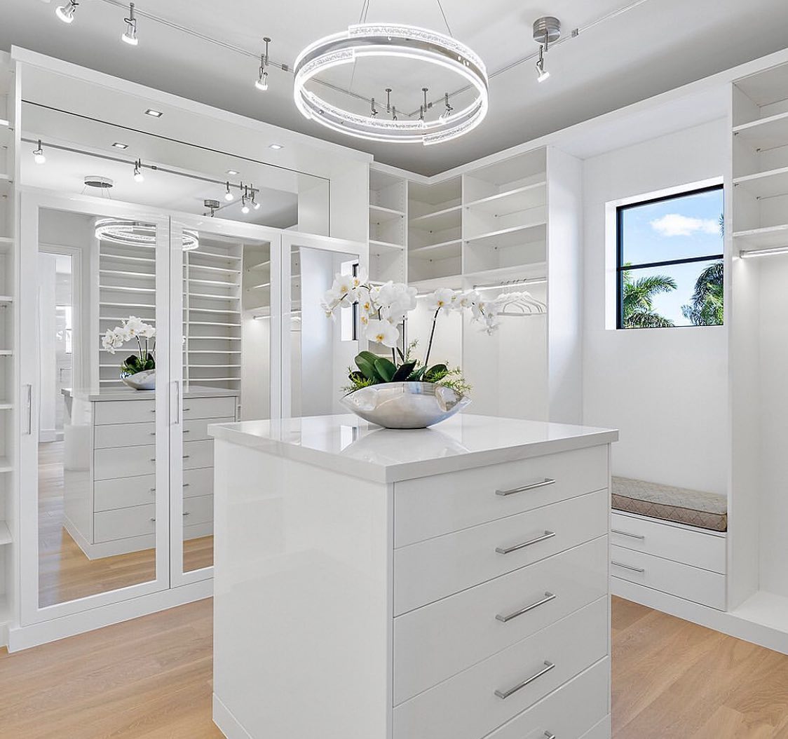 Lisa's Closet Designs at Closets Etc