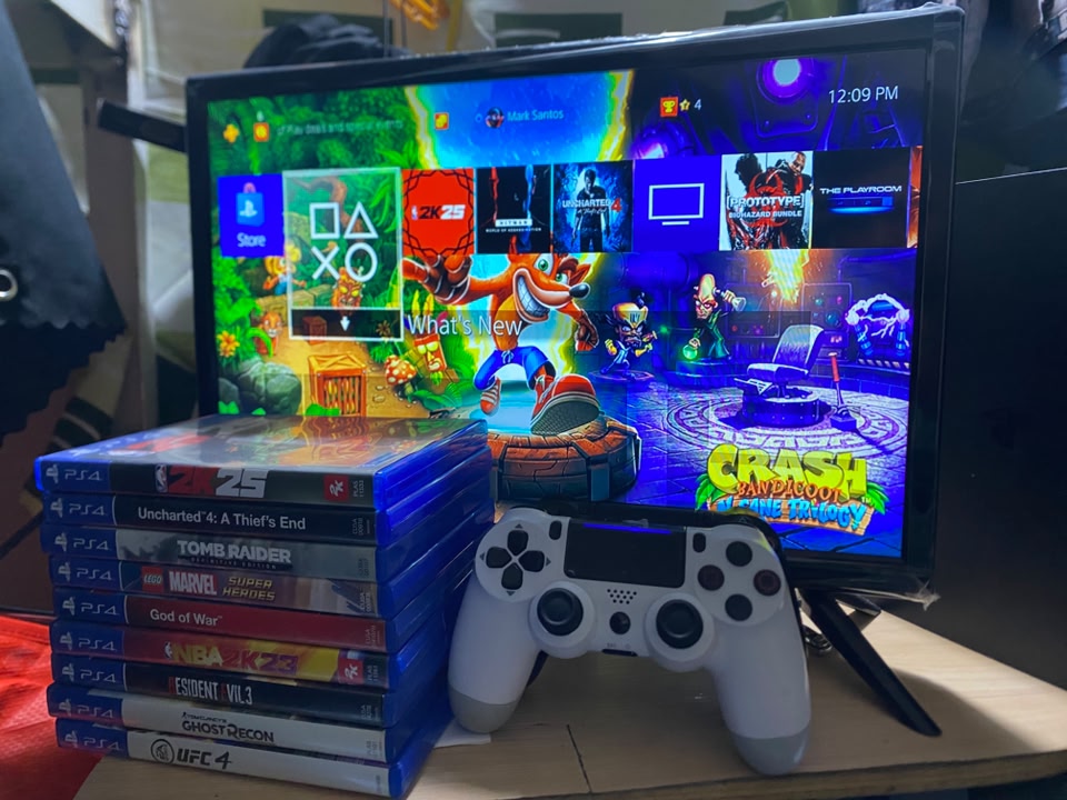Swapping PS4 Slim 1TB Gran Turismo (GT) Edition JB with games