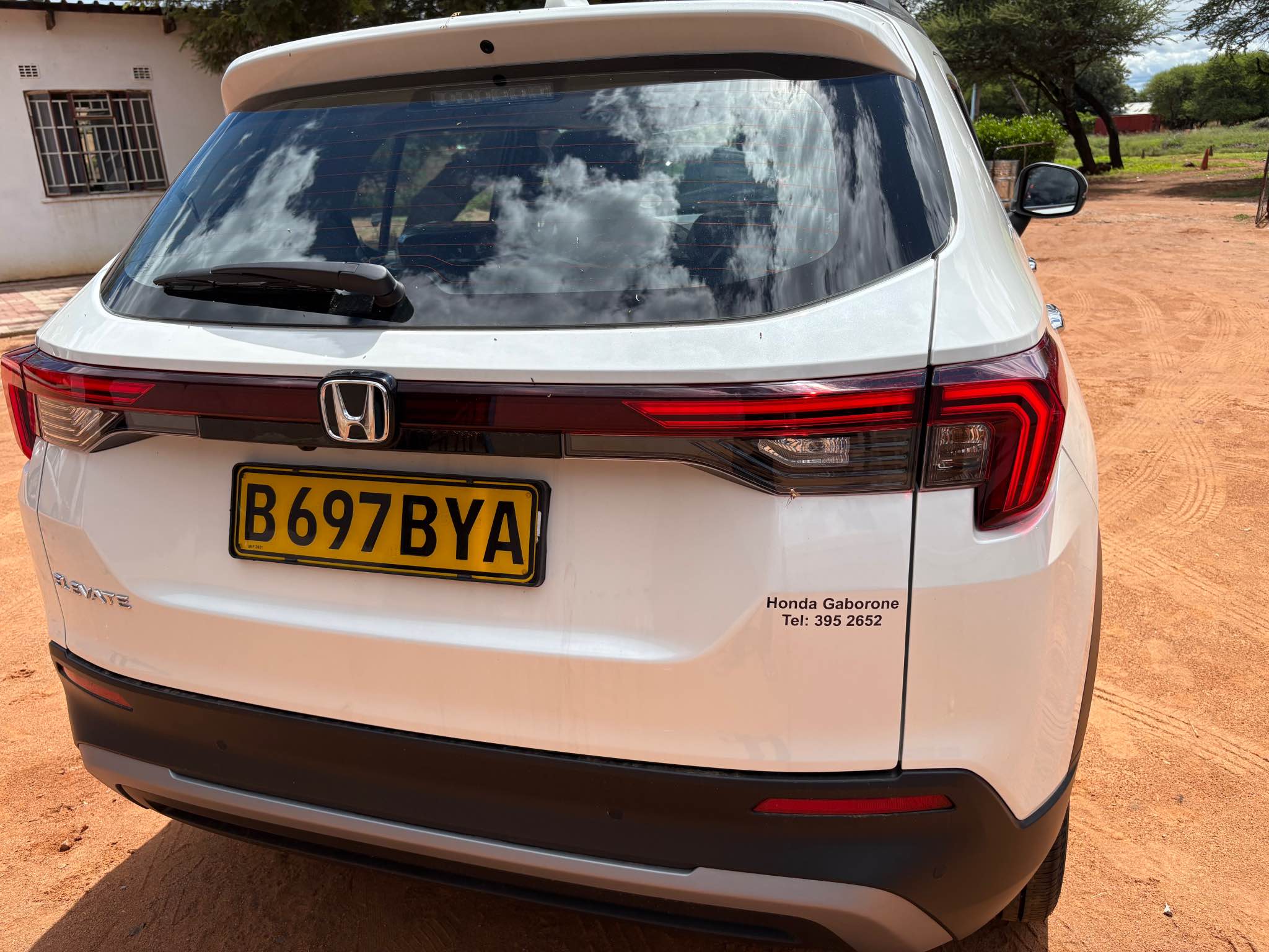 Honda Elevate 1.5 Elegance CVT Still new for sale AUTO Lot of