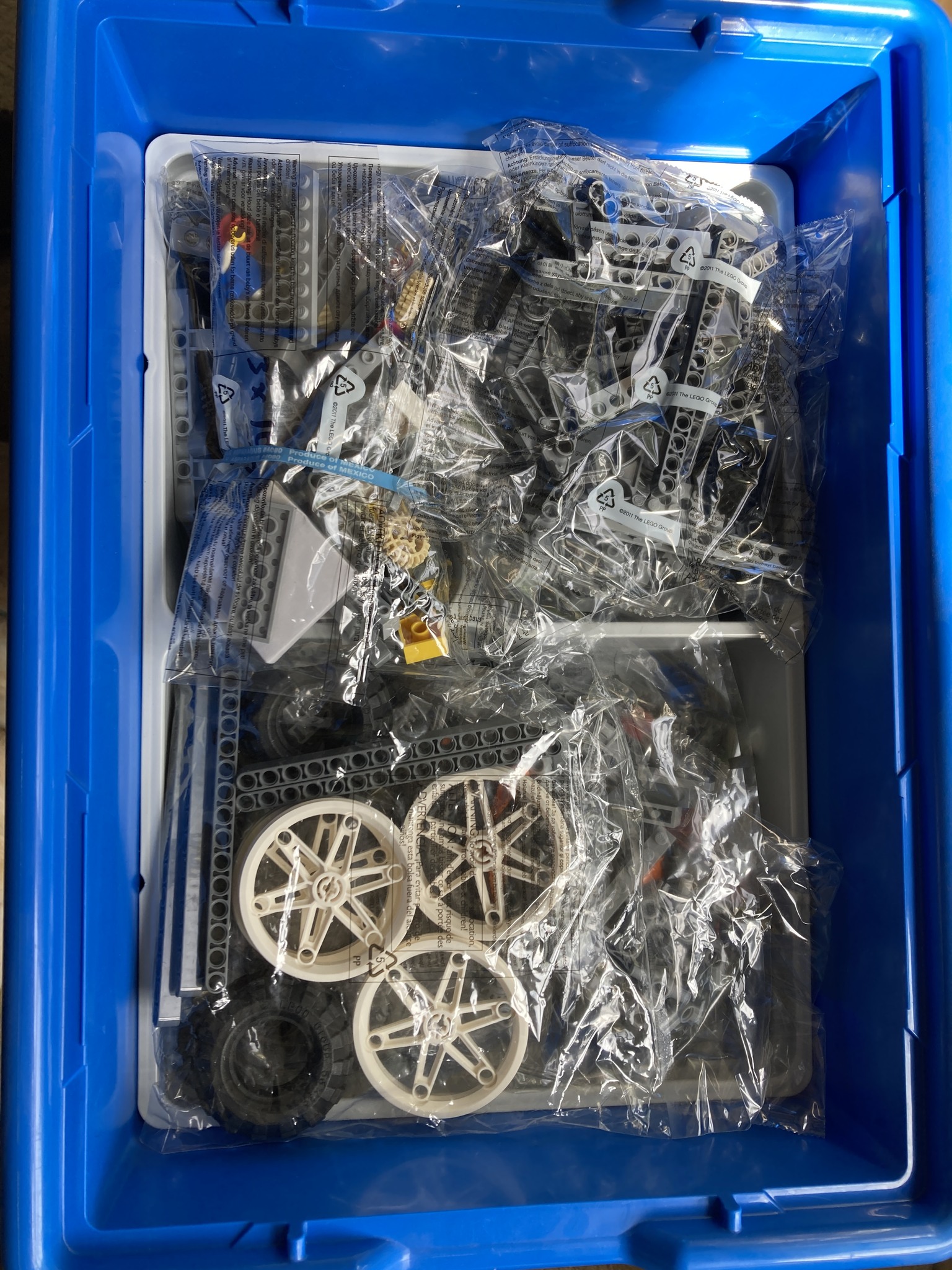 LEGO Education Mindstorms 9797 + 9695 Expansion Belt driven sorter 