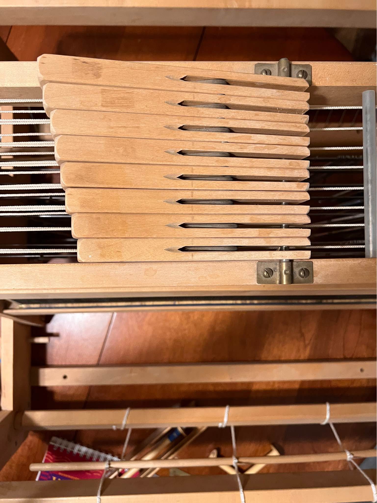 Rasmussen 8 shaft Table Loom - Sewing - Harrisburg, Oregon | Facebook ...