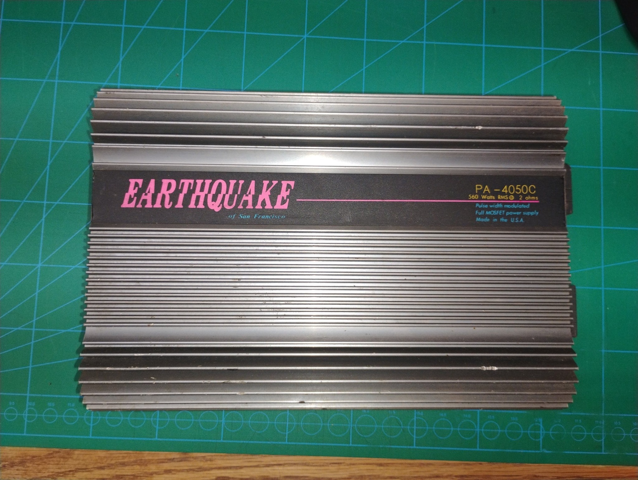 Vintage earthquake pa-4050c amplifier