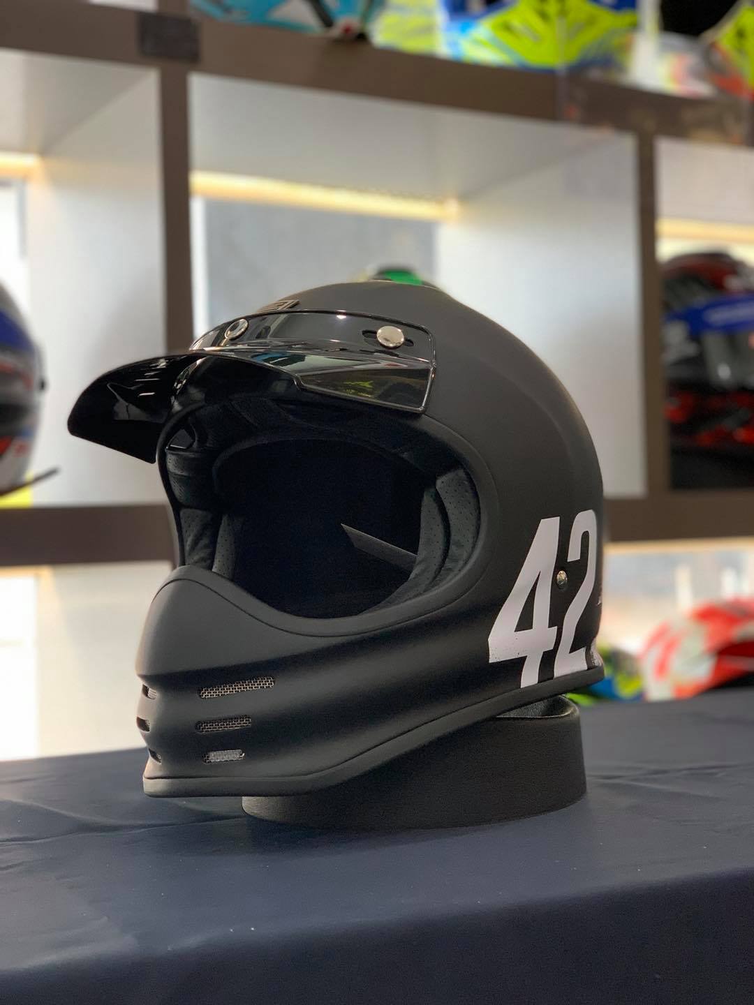 brown leather half motorcycle helmet Bell Scout Air Solid Face PUMA x HELLO KITTY Color:Globe Grey CERTIFIED HELMET Our Retro AB603