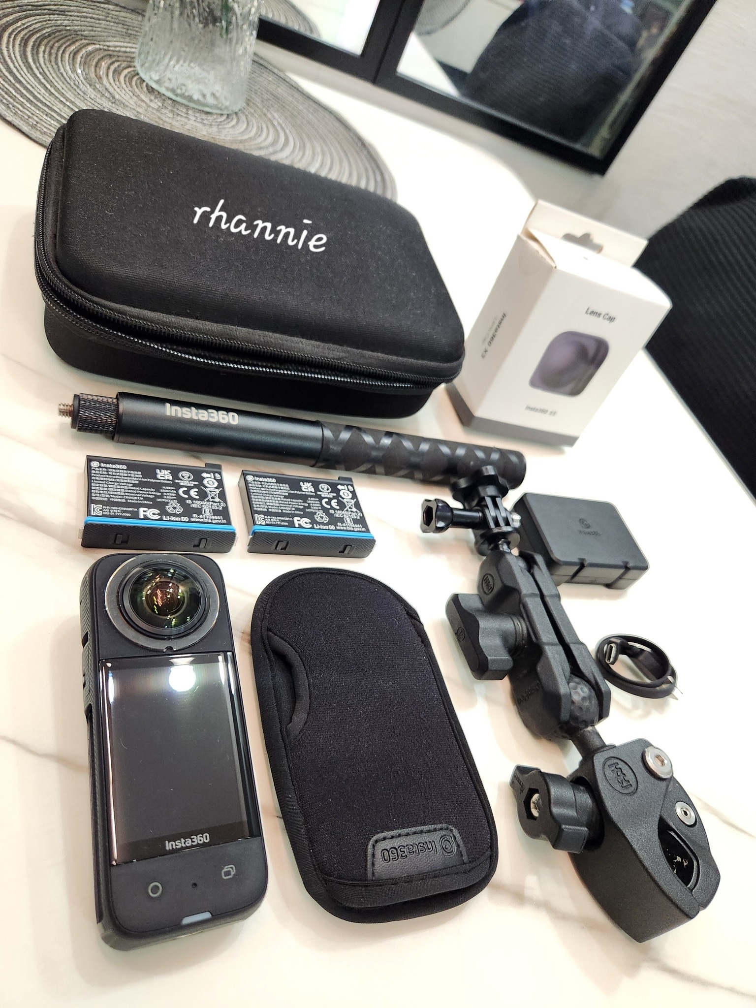 Insta360 X3 for sale with accessories