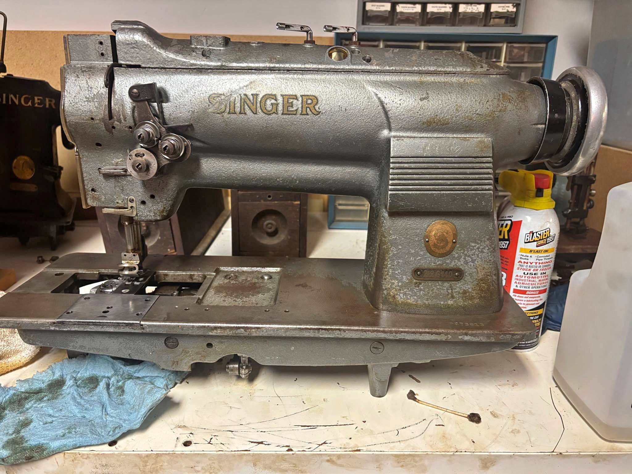 ウエストコロンビアで販売中の工場用ミシン | Facebook Marketplace 