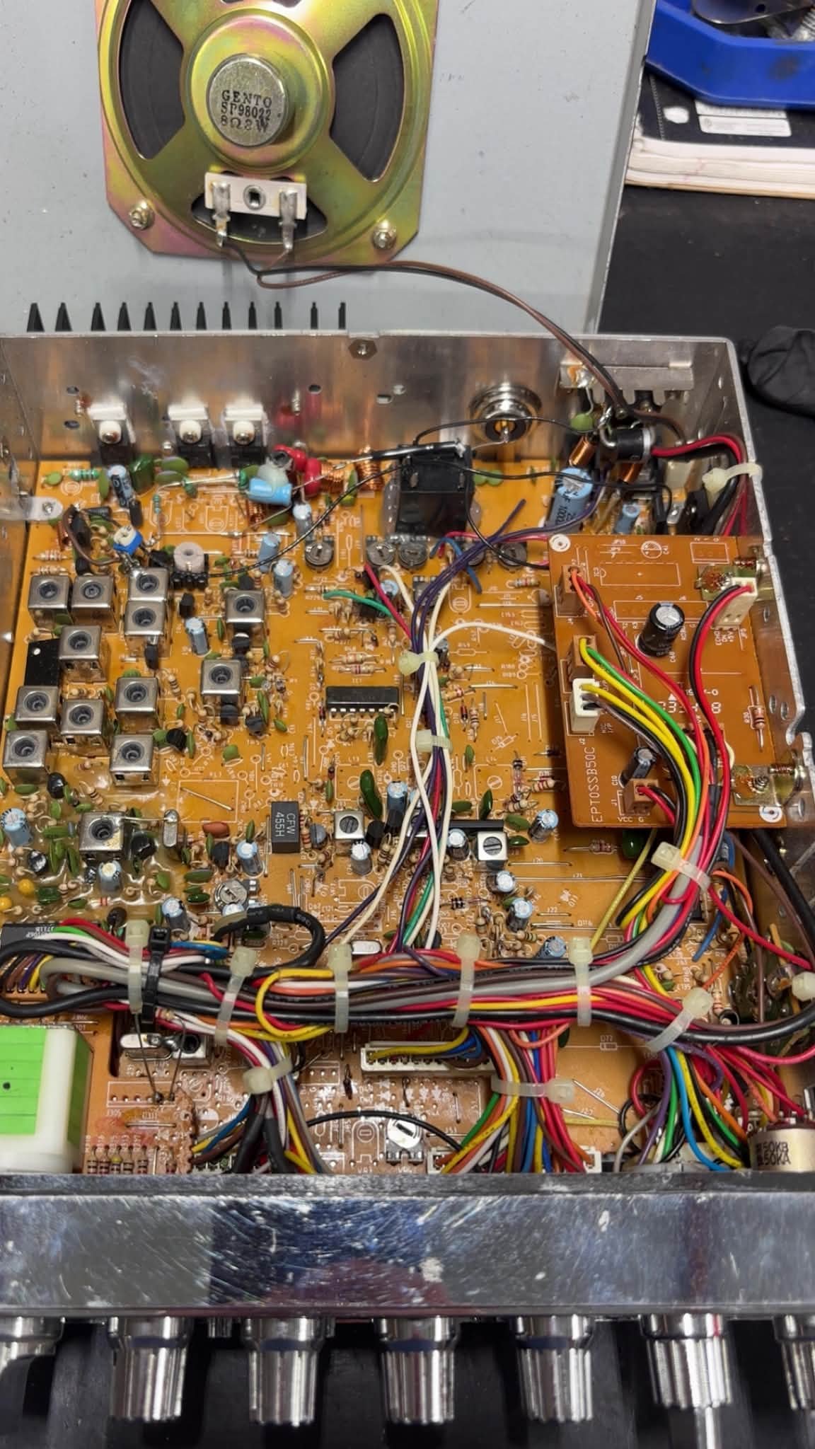 Picked up a 3300hp side mic and it has this black box put in it