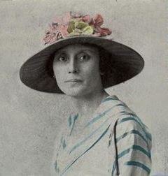 Lena Machado, a pioneering Hawaiian musical artist and songwriter