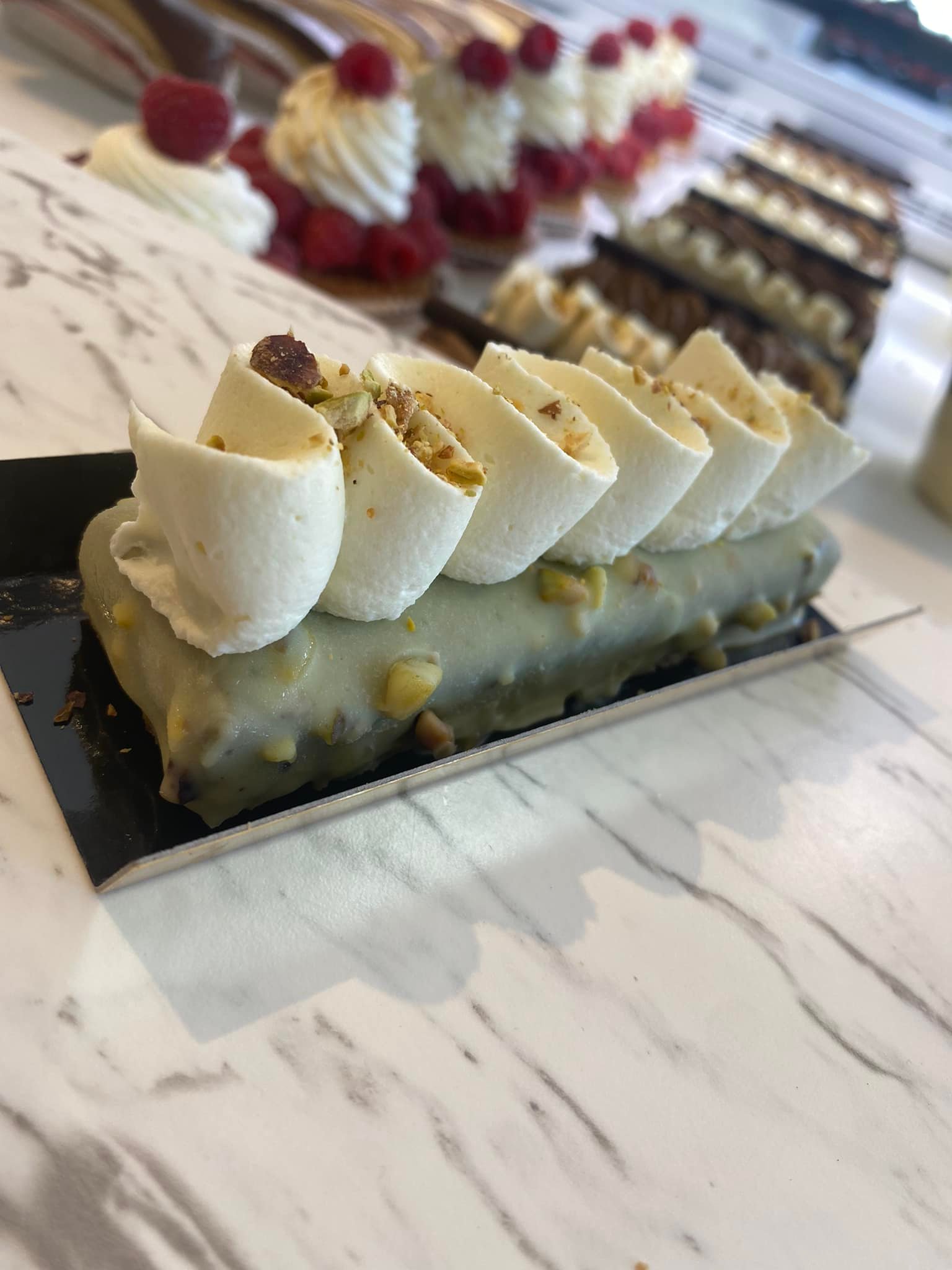 Maison Paroty - Rioz sud Nouveauté en pâtisserie Le saint amour ...