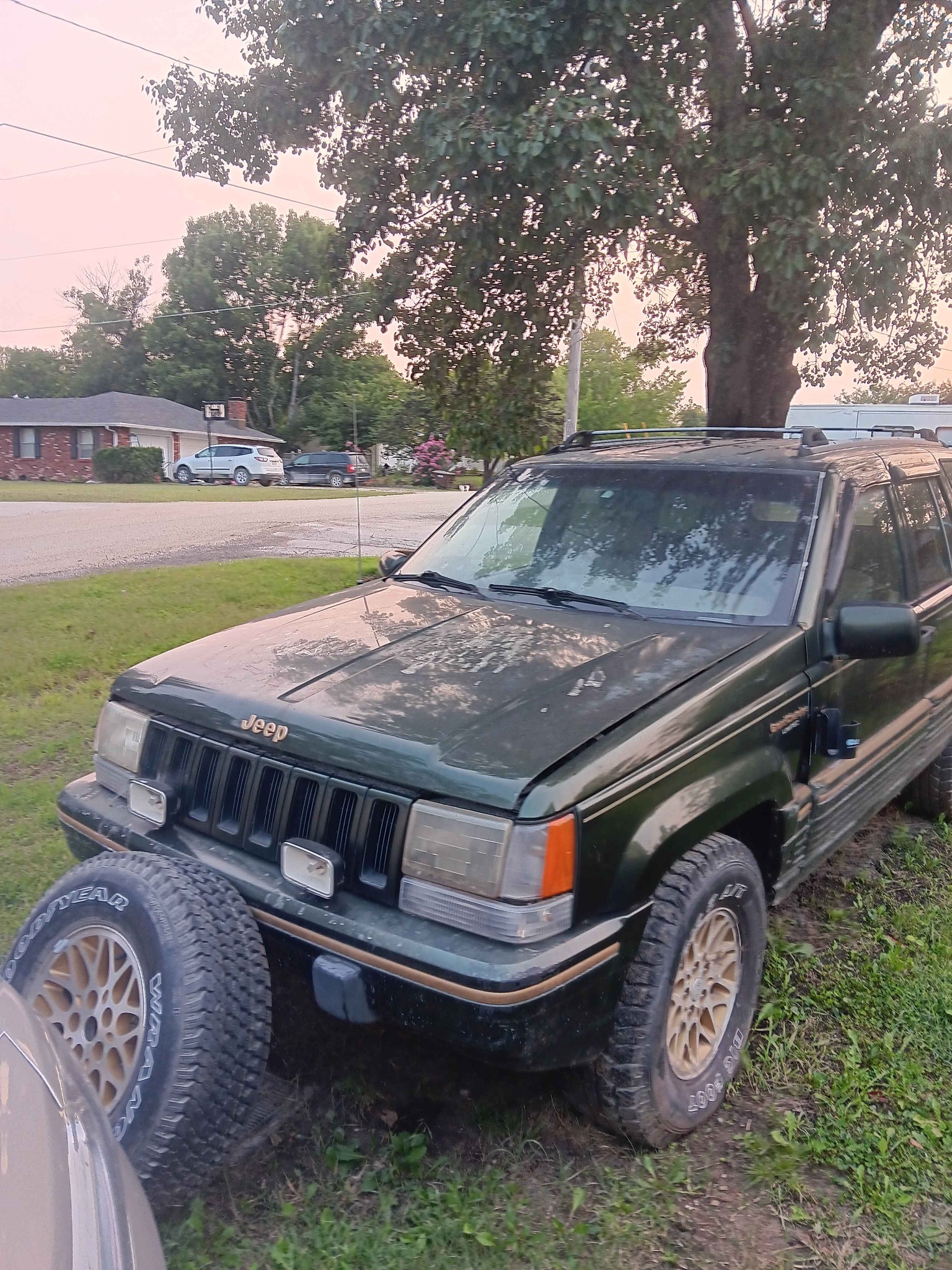 1995 Jeep Grand Cherokee · Limited Sport Utility 4D - Cars & Trucks