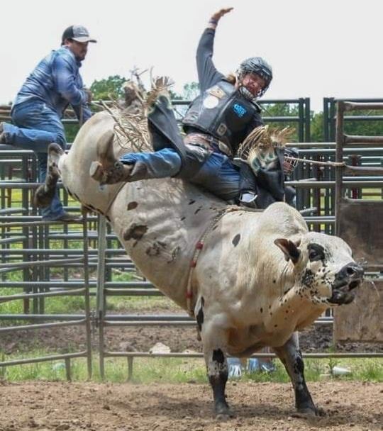 TK Pro Rodeo - TK Pro Rodeo added a new photo.