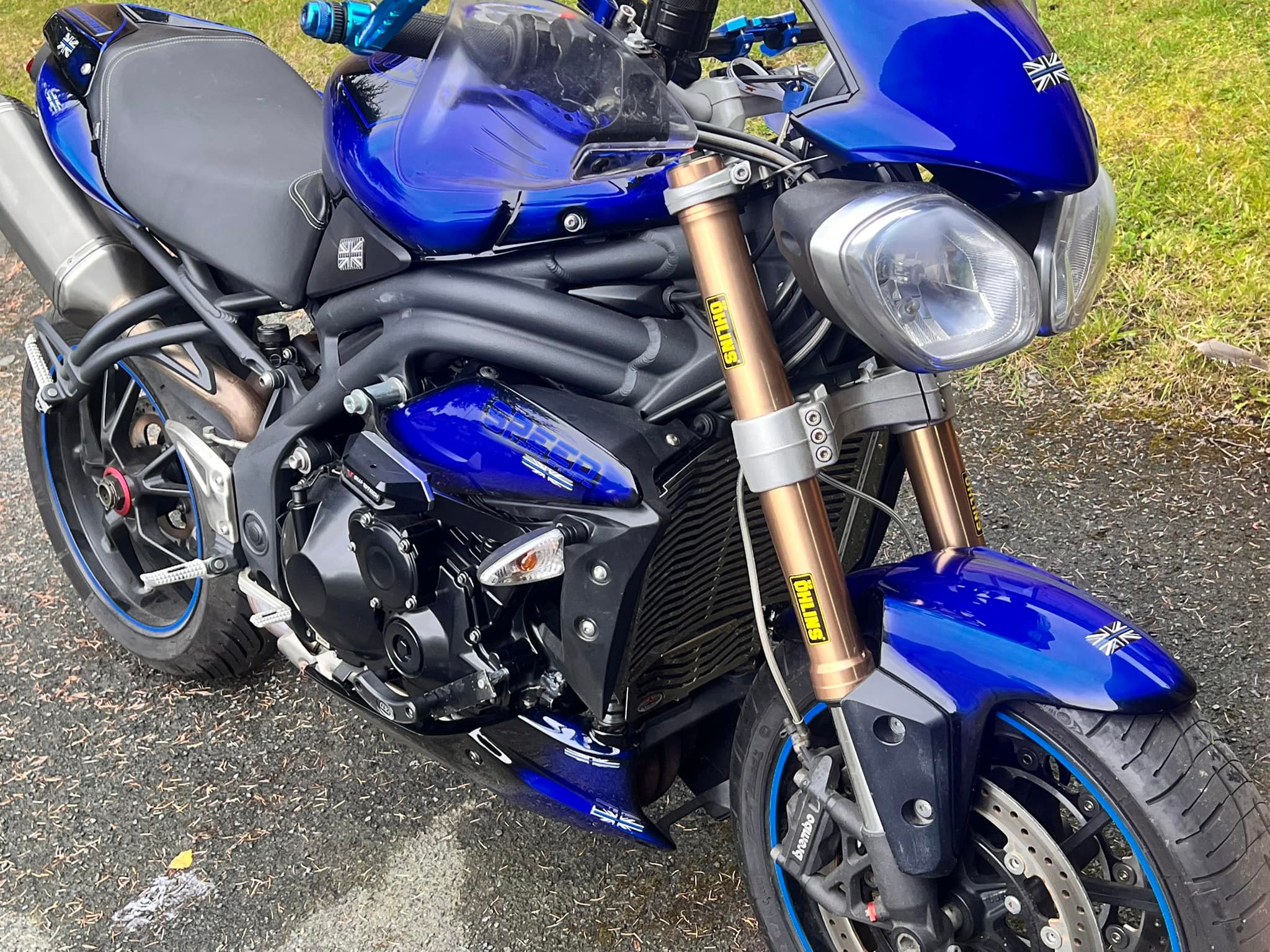 TRIUMPH 青 メーターバイザー 楽天市場】R2 SpeedTek アールツー 