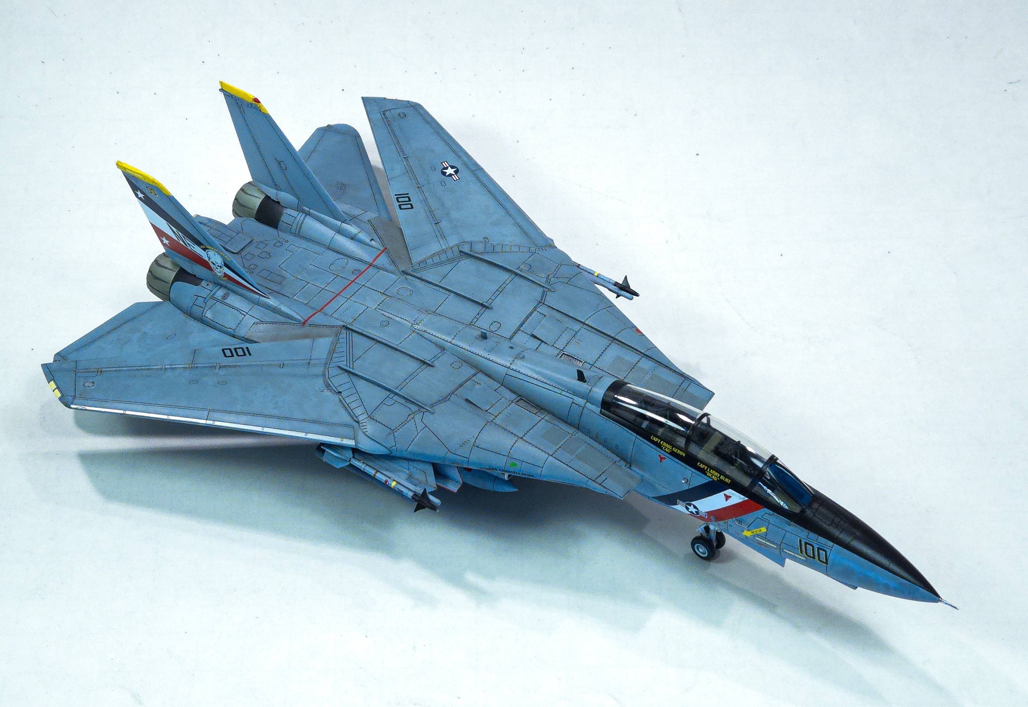 Academy 1/72 F-14 Tomcat model kit review