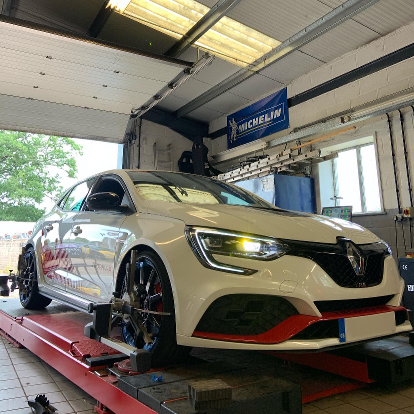 Further progress on the Trophy R today😜... - K-Tec Racing Ltd