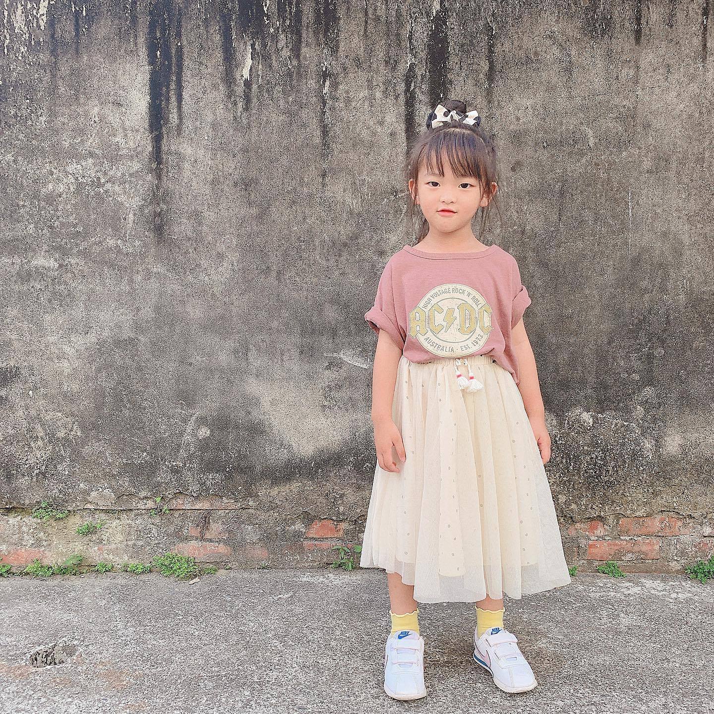 茶妹兒+咪妮小玥兒的穿搭分享 - - 放 學 了 🎒 媽媽的美好時光結束了😂 #咪妮小玥兒🎀 #haemami...