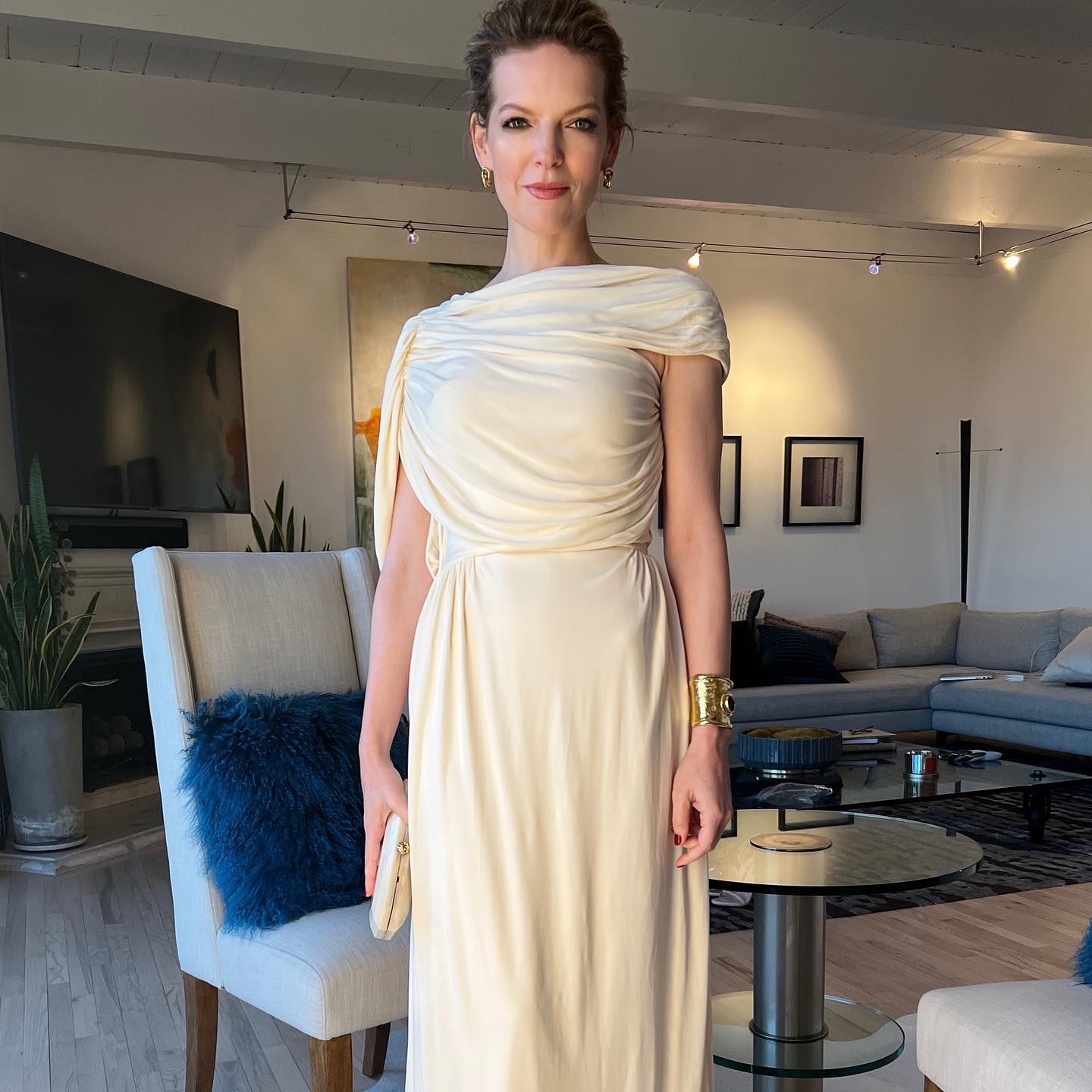 open lace back dress Sample Sale