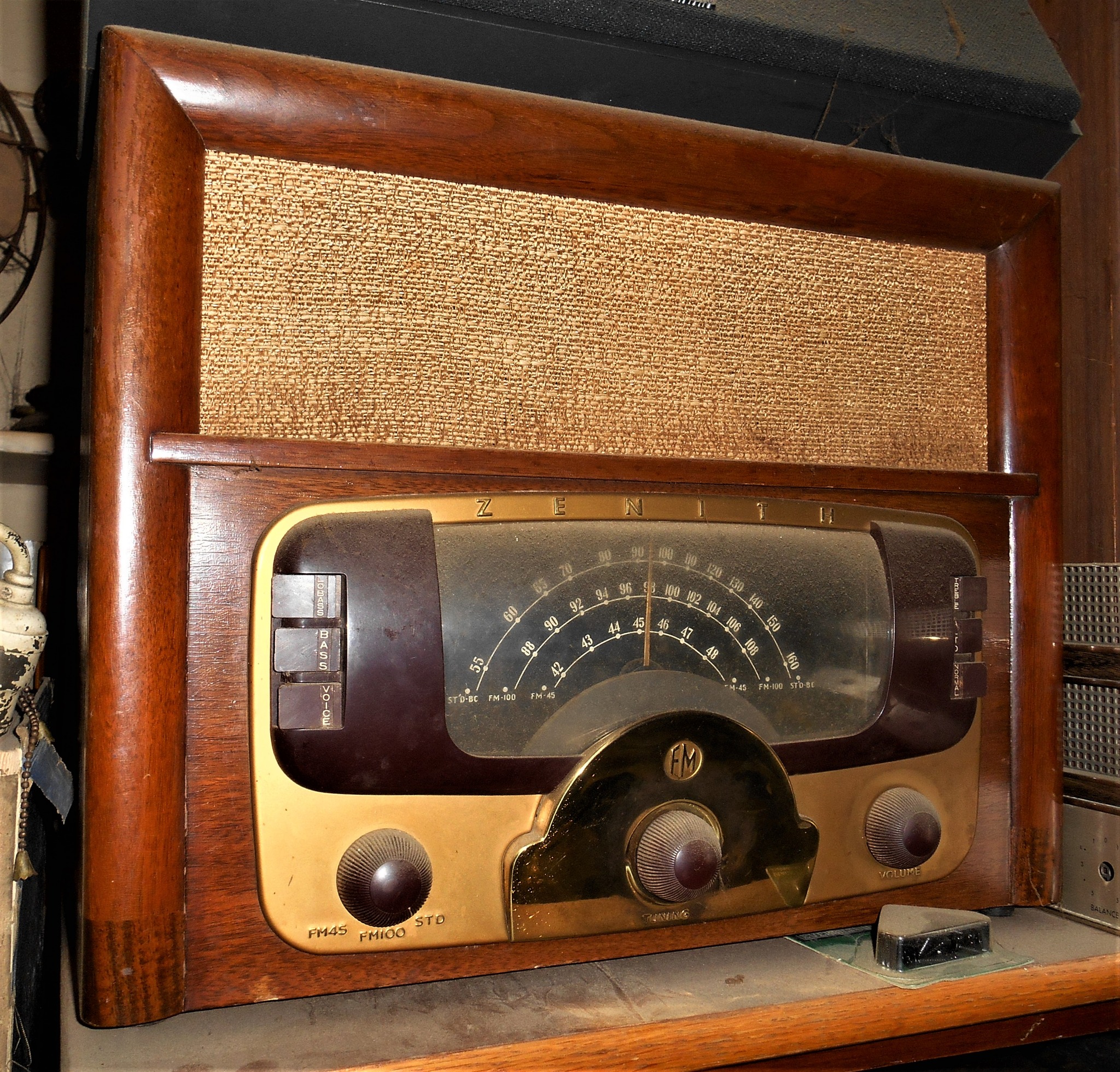 1948 Zenith 7H820 triple band radio review