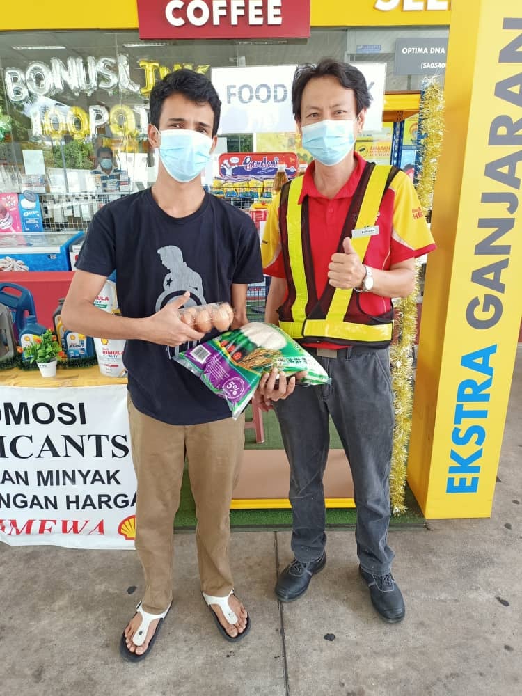 Food Bank - Kongsi REZEKI SHELL... - SHELL Senawang TOLL