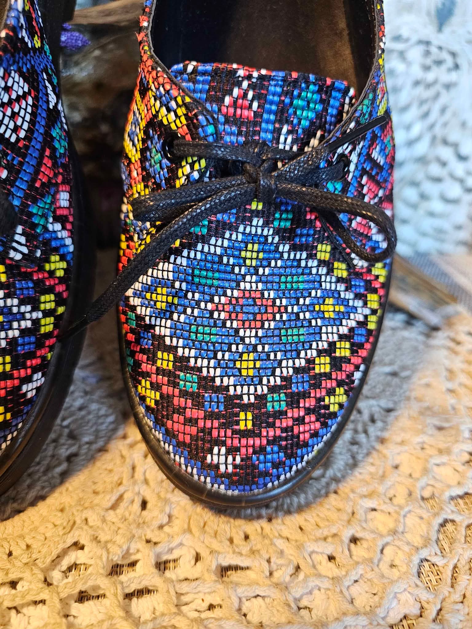 Rebook Aztec sz 39 (25cm)nomin