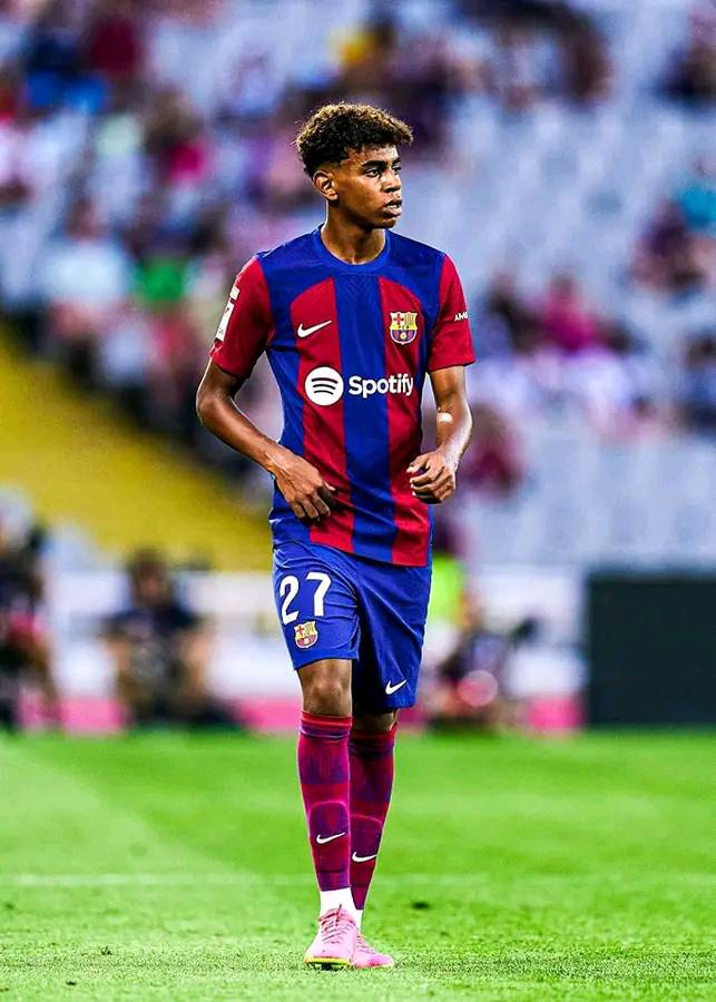 Lamine Yamal 🆚 Cádiz 85 minutes played 40 passes 85% pass