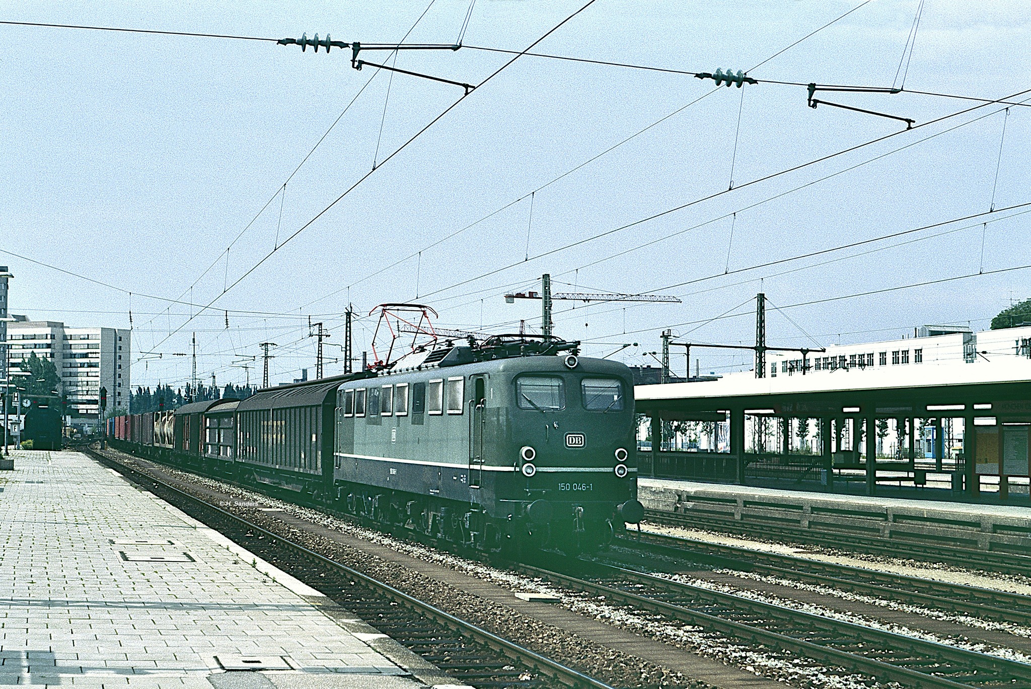 World Electric Locomotives | Germany: DB 150 046-1 in station München ...