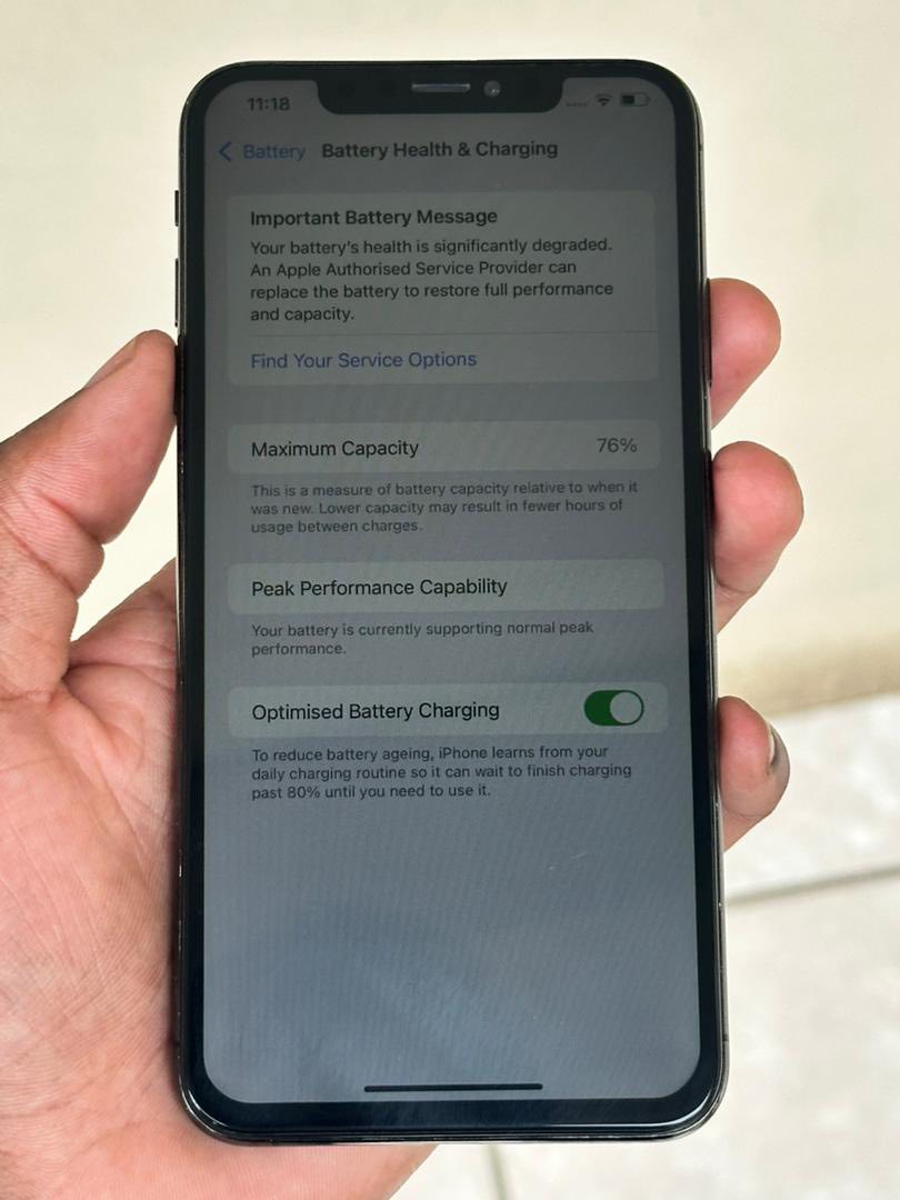 IPHONE SALES & SWAP IN GABORONE | Samsung A06 No faults P850 Iphone xs ...