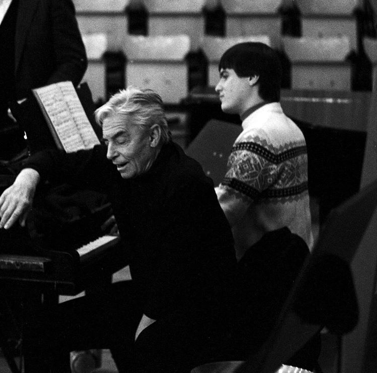 With CHRISTIAN THIELEMANN ♪♫ at the piano during the rehearsals