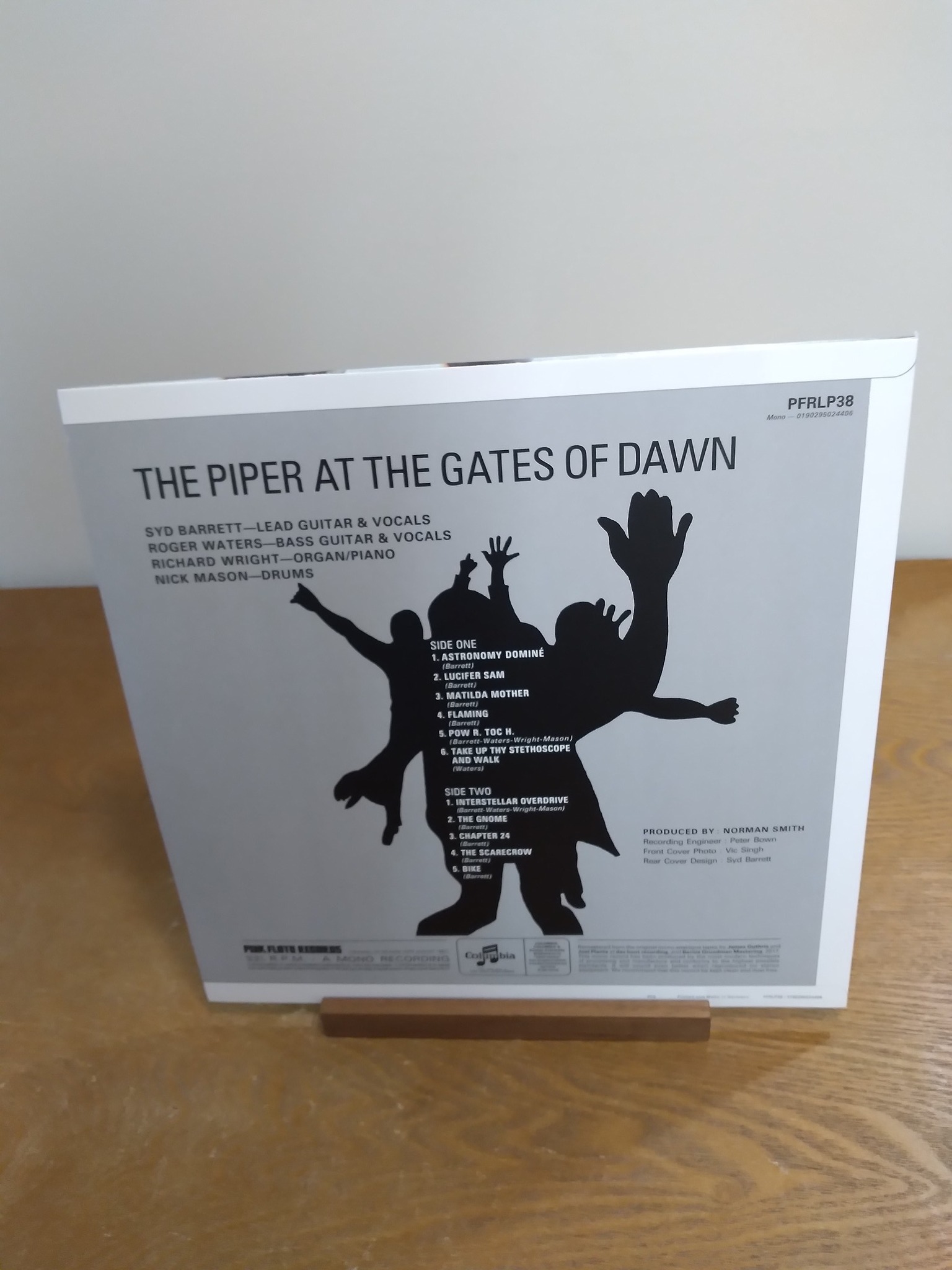 The Pink Floyd and their masterpiece. Piper at the gates of dawn