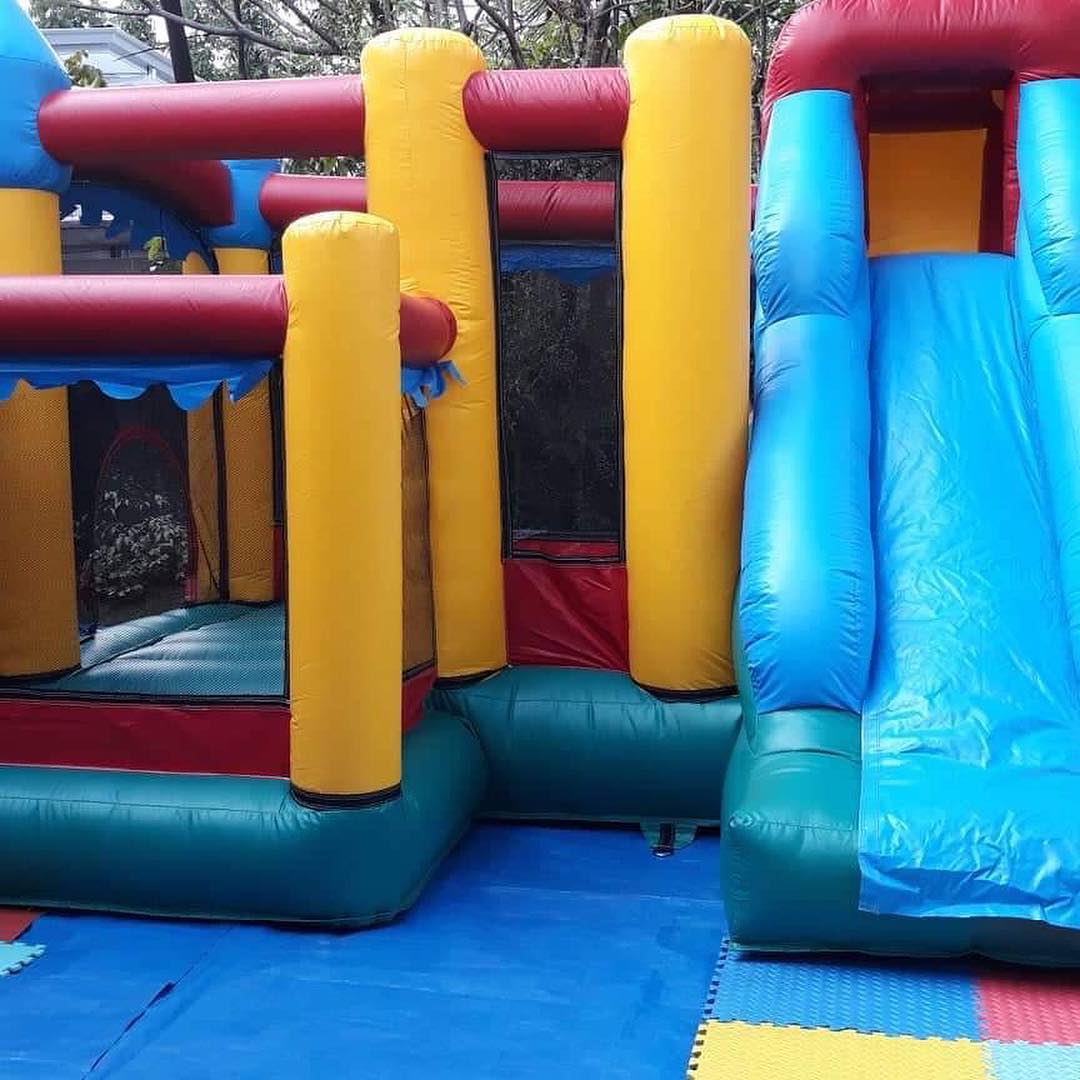 Spongy Castle and... - JUMPS R' US - Inflatables For Rent