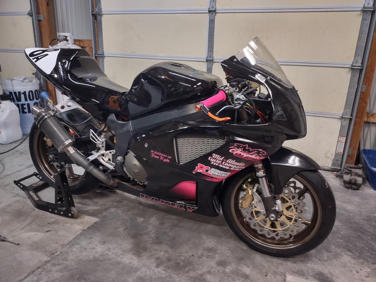 RWR Graphix - This bike came out amazing!! Tank is...
