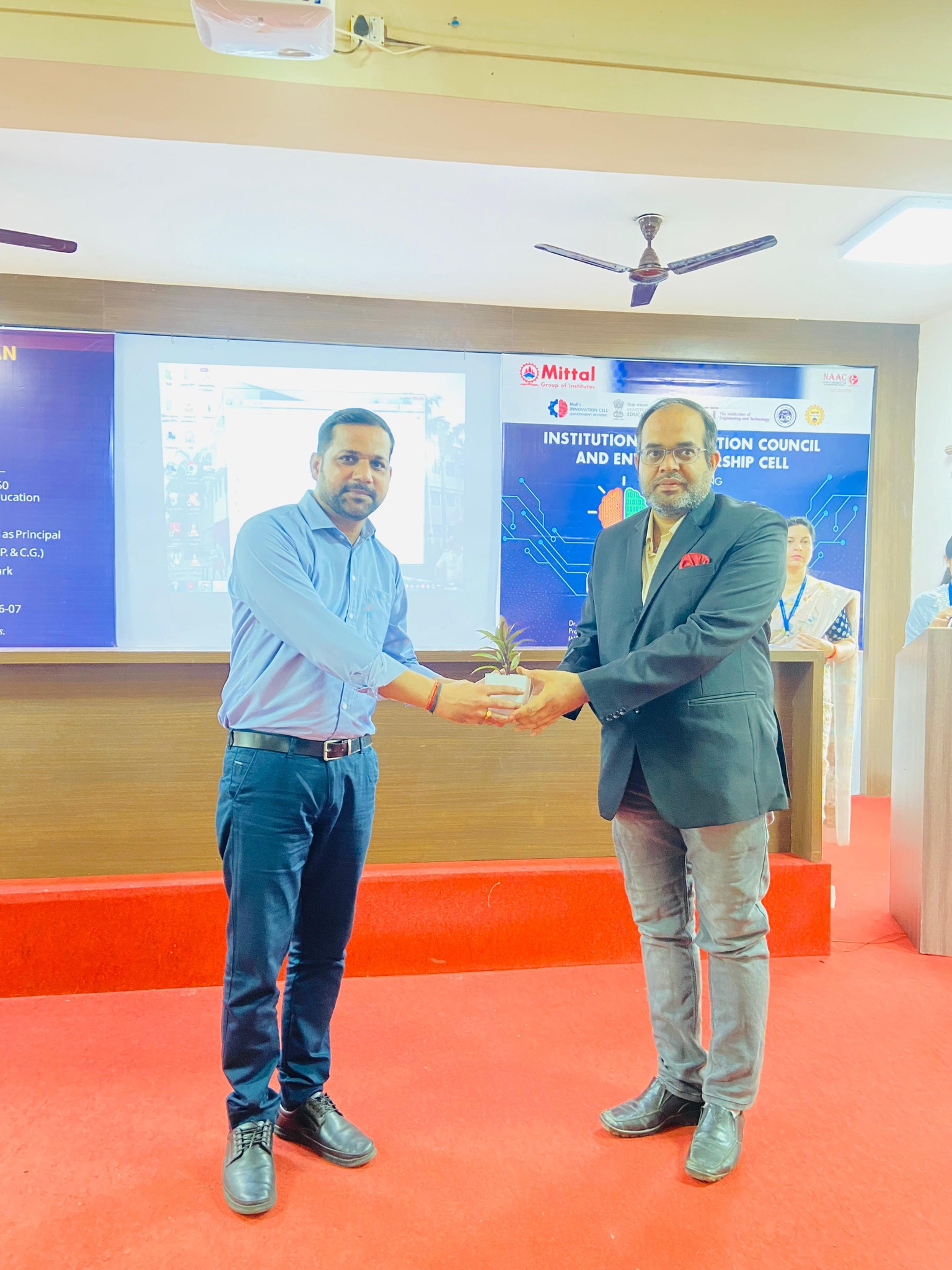 Dr-Rovin Tiwari
