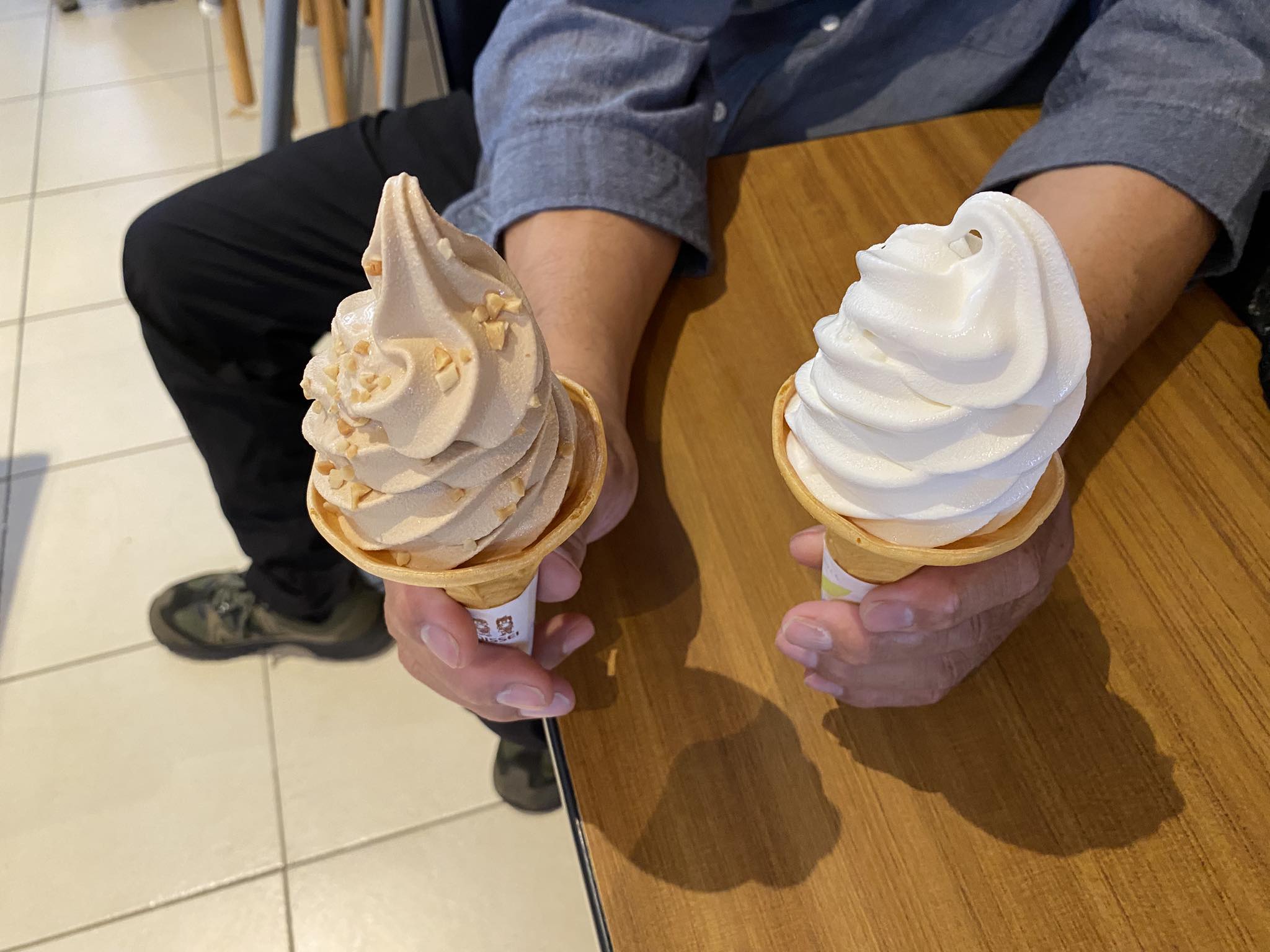 館山自動車道 市原SA上り ピーナッツソフト 500円 ミルクソフト 450円