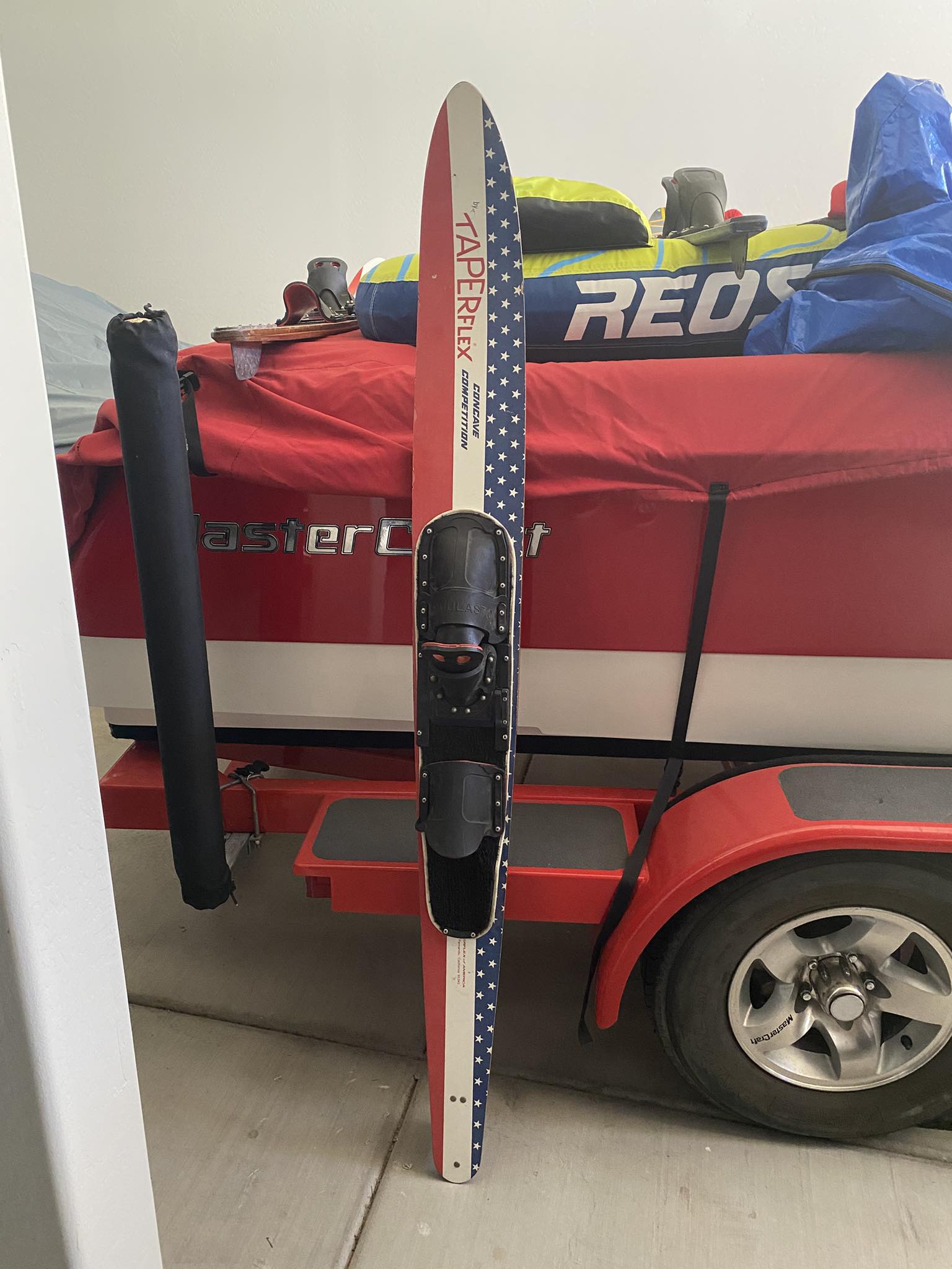 Vintage double tunnel taperflex water skis found
