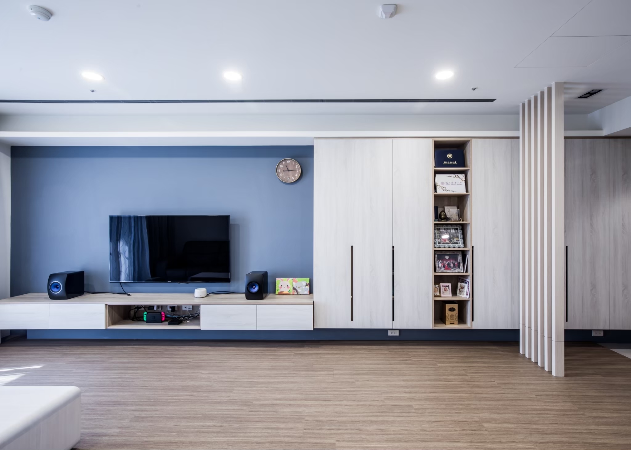 住家設計｜小家庭的設計小巧思 💡「簡約設計 × 著重收納 ×... - 新格建築‧室內設計‧格思選品家飾 | Facebook