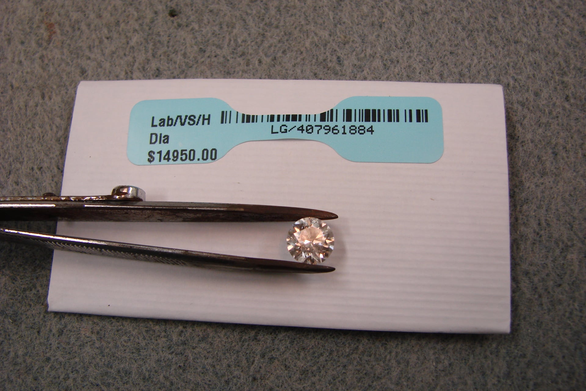 SIZE 4 10K LAB GROWN DIAMOND 1.5 GRAMS SOLITAIRE MEASURES 6.5mm. 1 