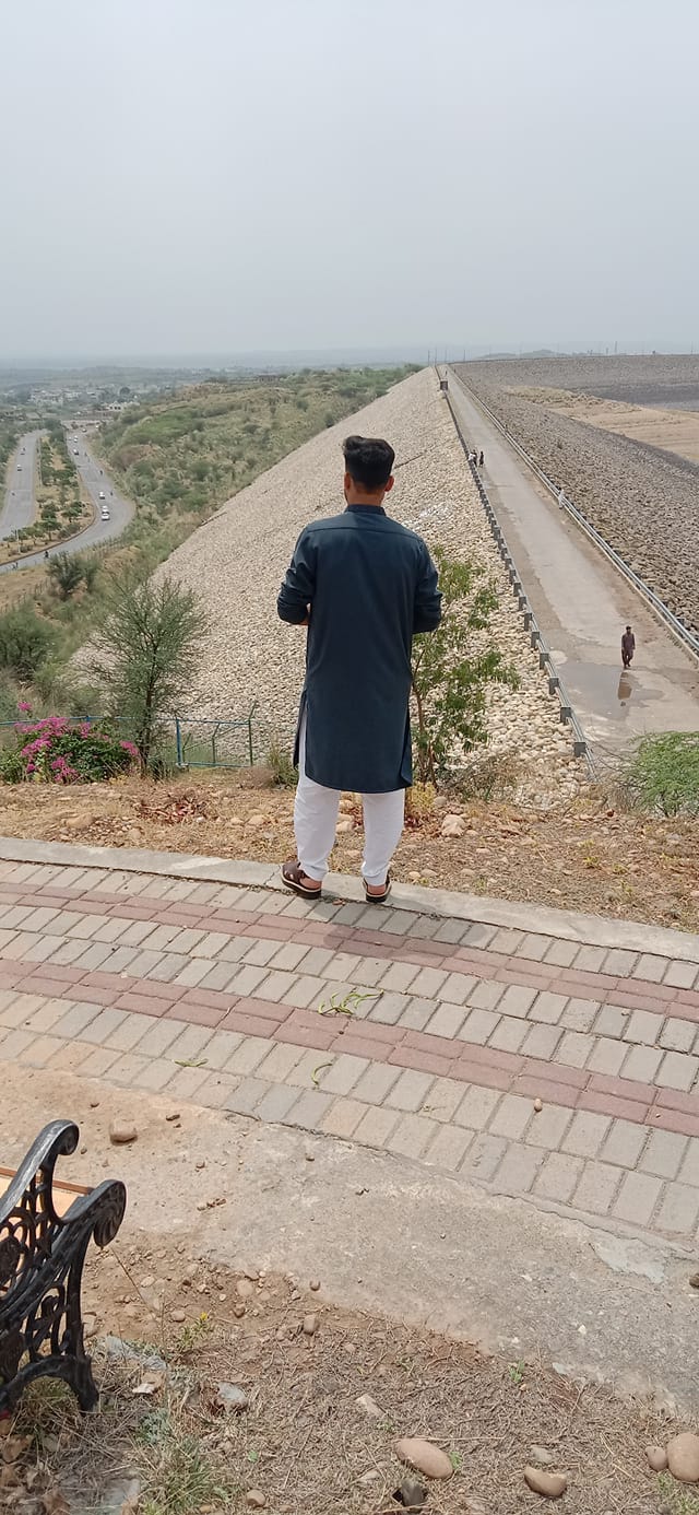 Dr-Rashid Faiz