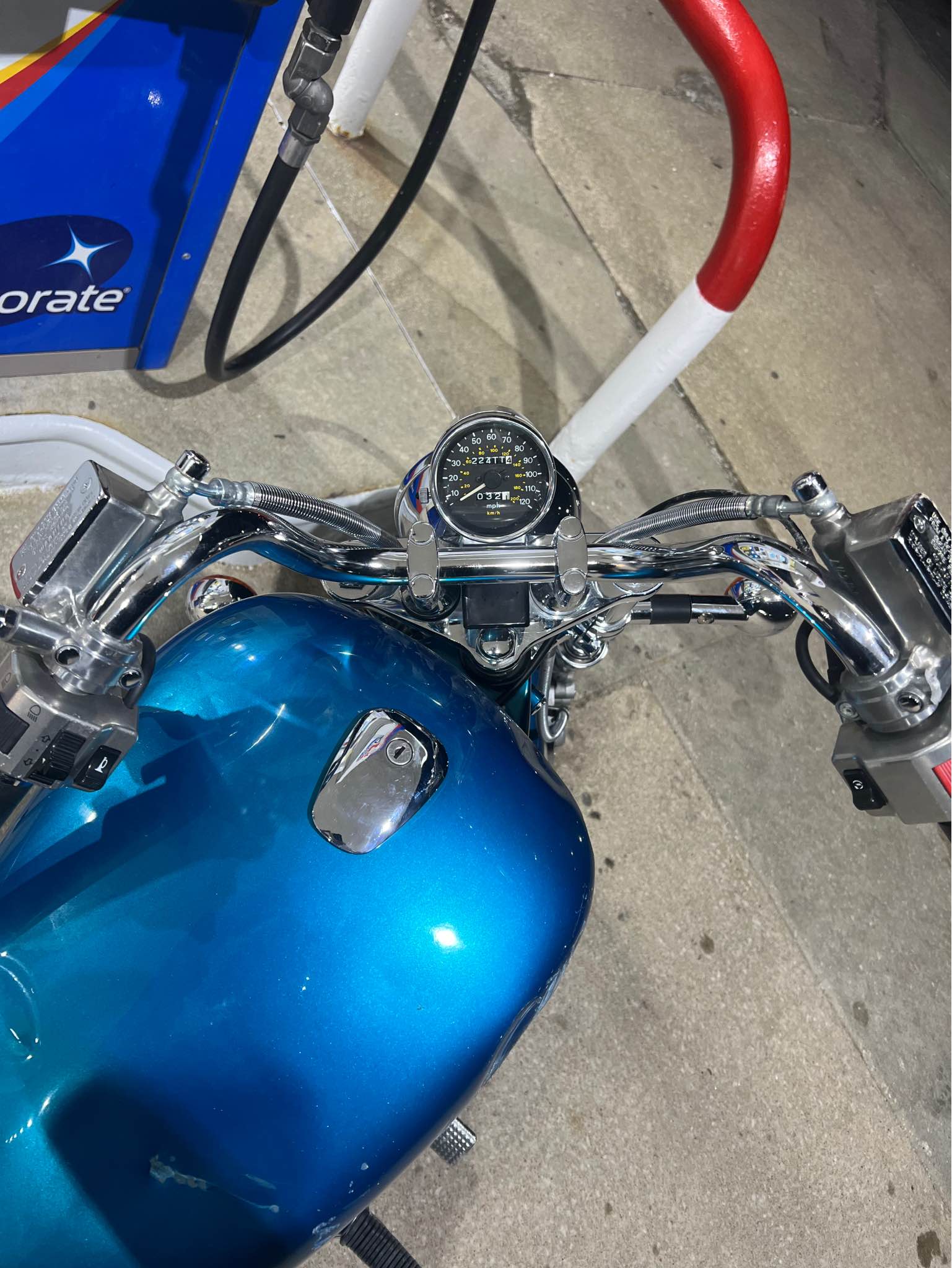 Cale-pieds Spike Avant Chromés Pour Suzuki Intruder 1400 (1995-2008) – Remplacement Facile