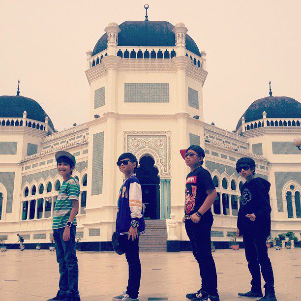 Coboy Jr eeeaa