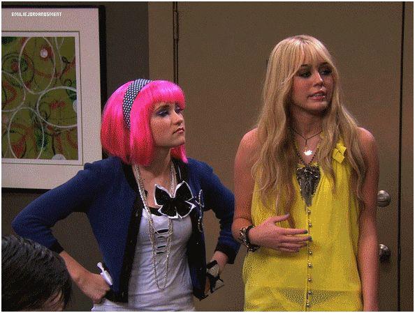 Lola Luftnagle Et Hannah Montana Photos Facebook