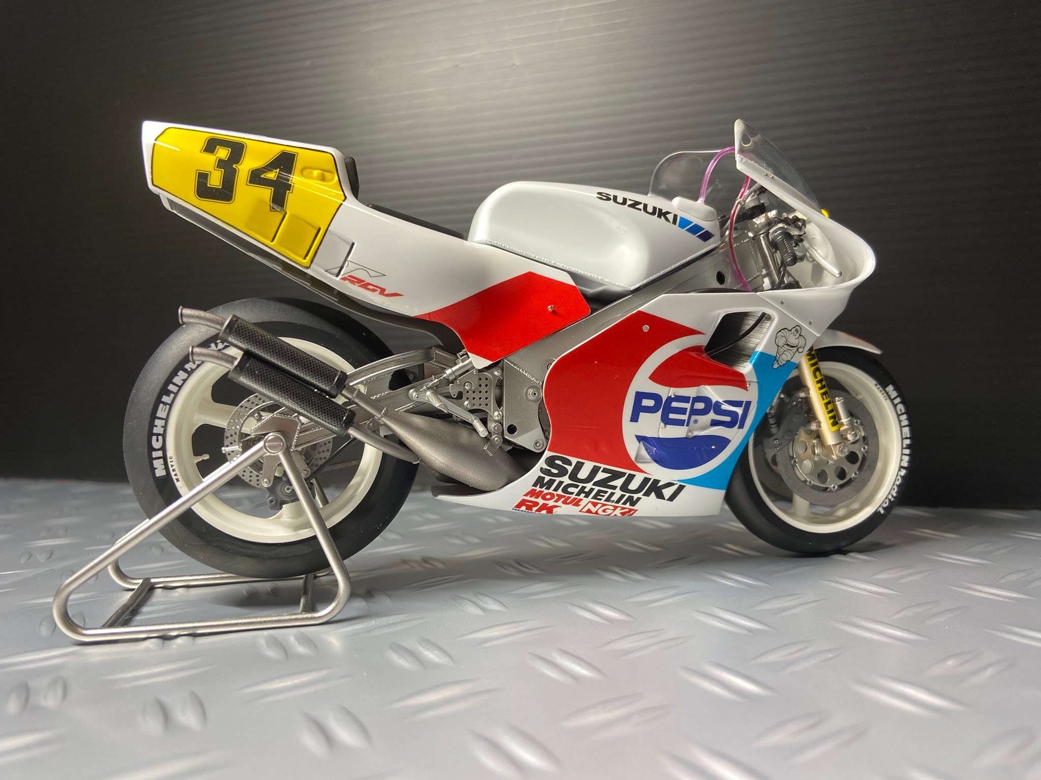 Fujimi SUZUKI RGV-γ チームペプシスズキ