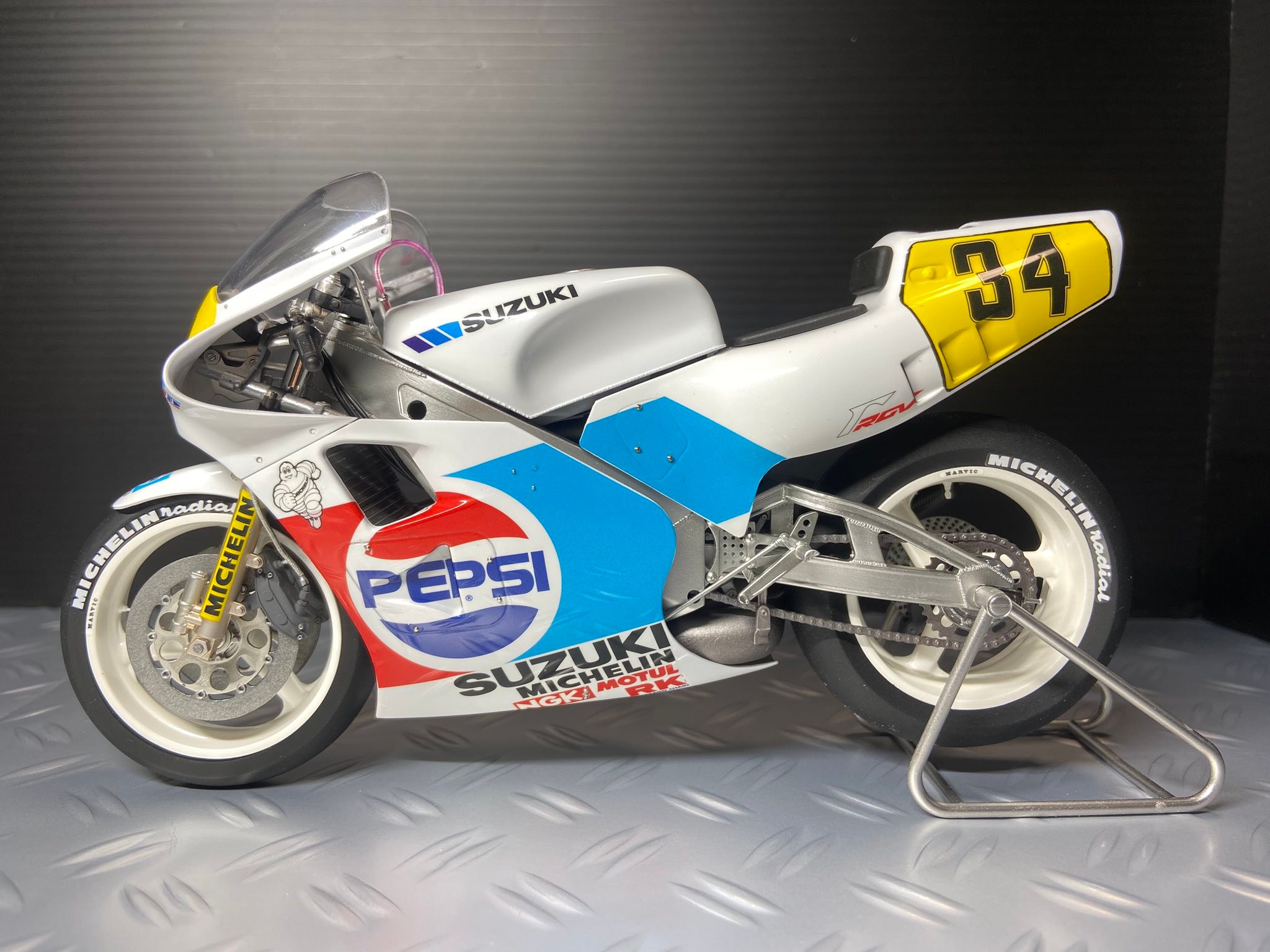 Fujimi SUZUKI RGV-γ チームペプシスズキ