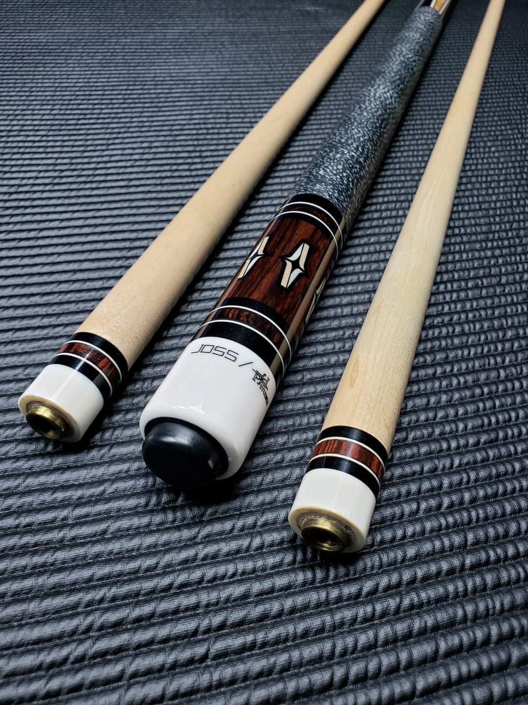 Palmer custom cue for sale