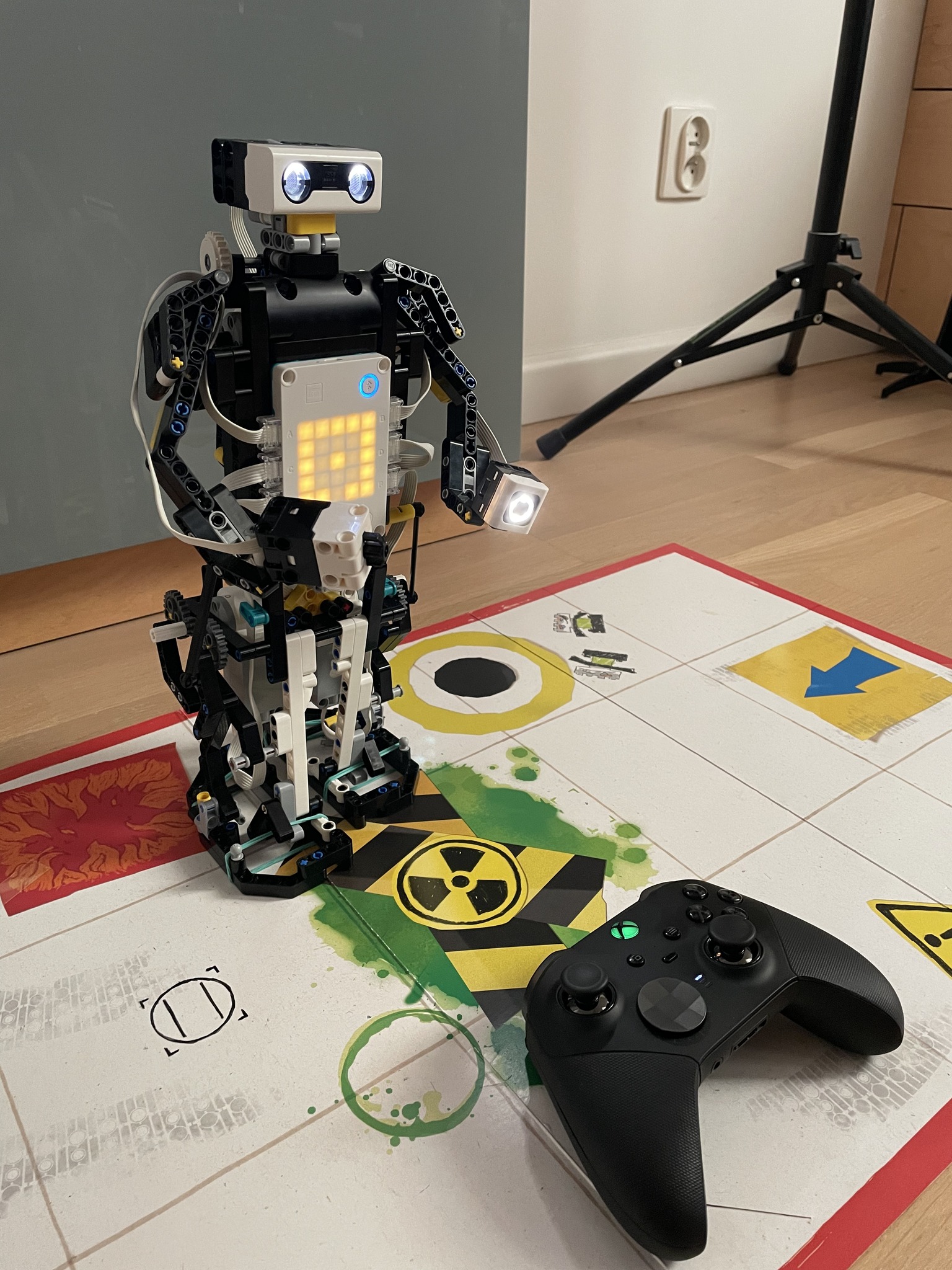 Lego Mindstorms NXT Alpha Rex second mission instructions