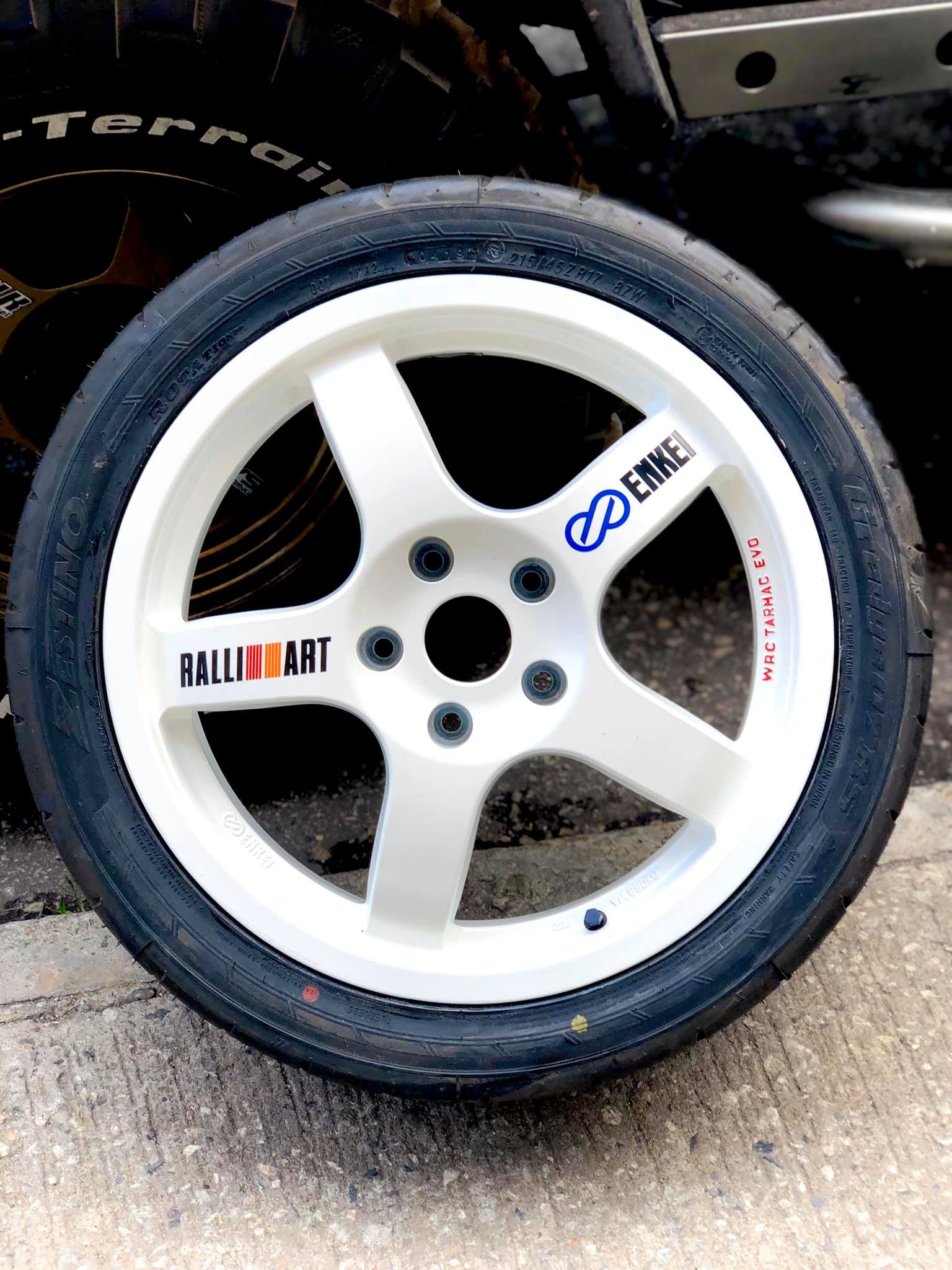 ENKEI RACING WRC TARMAC EVO 17X7 et45 5x114.3 White + Zestlon
