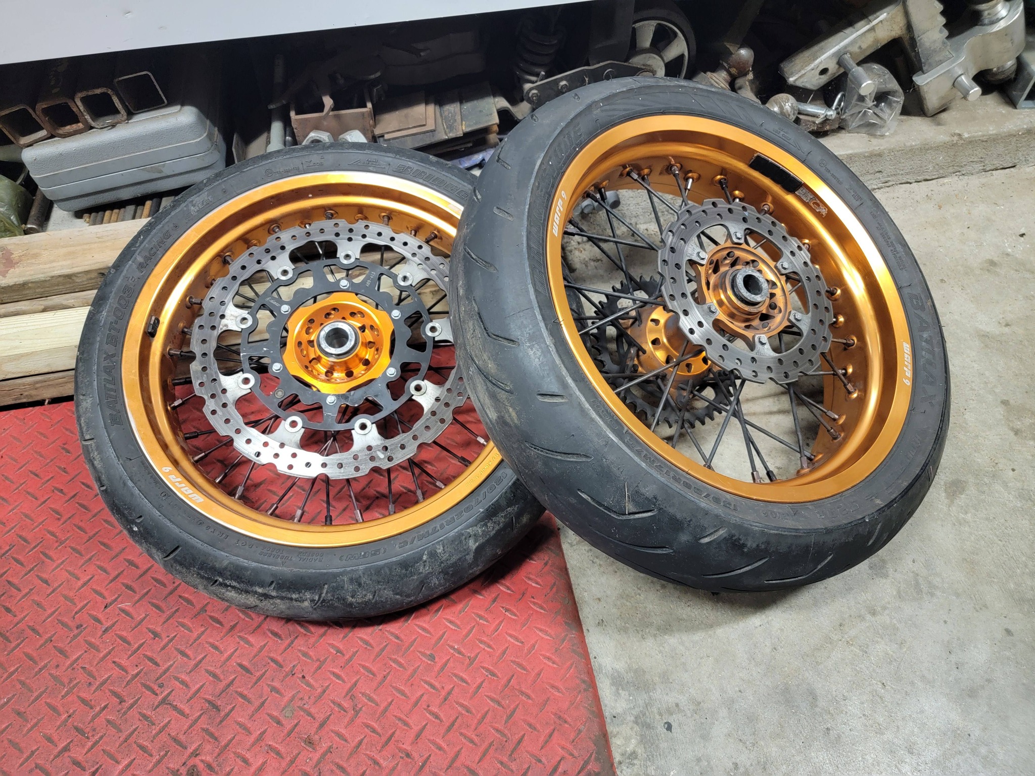 KTM EXC-F rider gets Warp 9 SM wheels